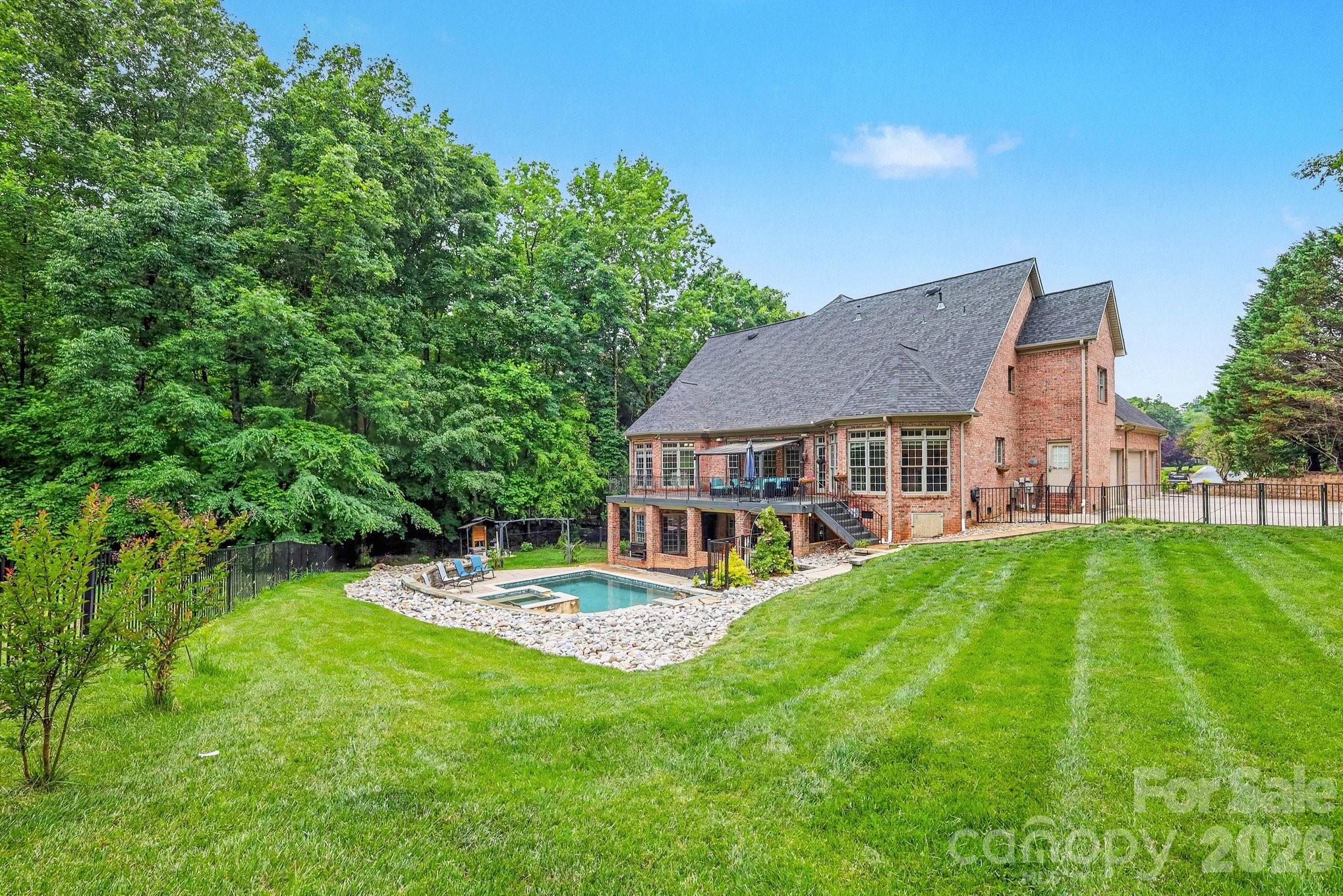 Firethorne - Residential