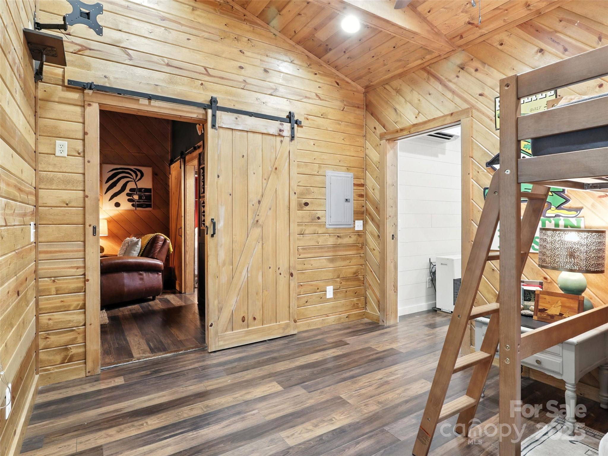 Rhododendron Park - Residential