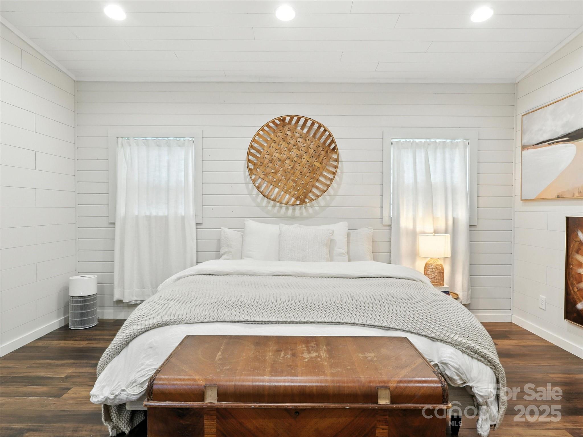 Rhododendron Park - Residential