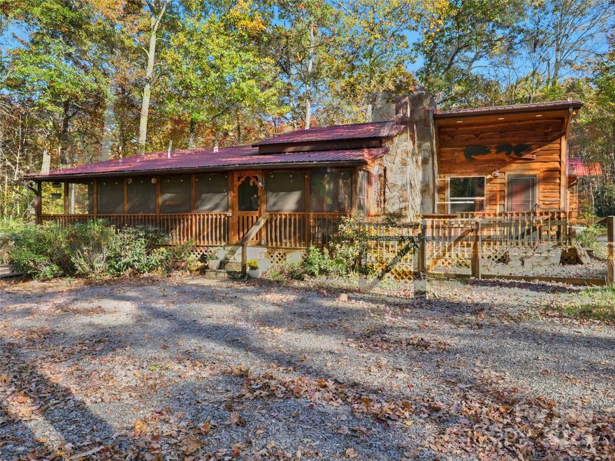 Who says you can't find a true ONE LEVEL HOME, ON A FLAT easy access property in the mountains of WNC?  Sitting in the South Toe Valley, you will find abundant living on this private .95 acre lot. Situated in the middle of a plush yard is a sweet ONE LEVEL mountain cottage. Lot is partially fenced with/ a circular drive. Covered screened porch w/custom bear carved screen doors. Open floor plan. Soaring ceilings. Updated kitchen w/ an amazing and large pantry and a laundry room. LRG bonus room currently being used as a third bedroom. The primary suite is like owning your own spa. It is LRG open and airy. Big walk in closet w/built in organization. Custom vanity in bath. Generator for extra security should you need it. This property is on a septic and well. Gazebo for added charm that surrounds the well. Almost 600 sq ft of Barn/workshop too. Per the HOA they have about seven acres open to the residents. On the northern end it borders White Oak Creek which means lots of hiking and fishing close by.  Don't miss this opportunity. Seller is relocating for work. Seller would appreciate a 24 hour notice for showings.