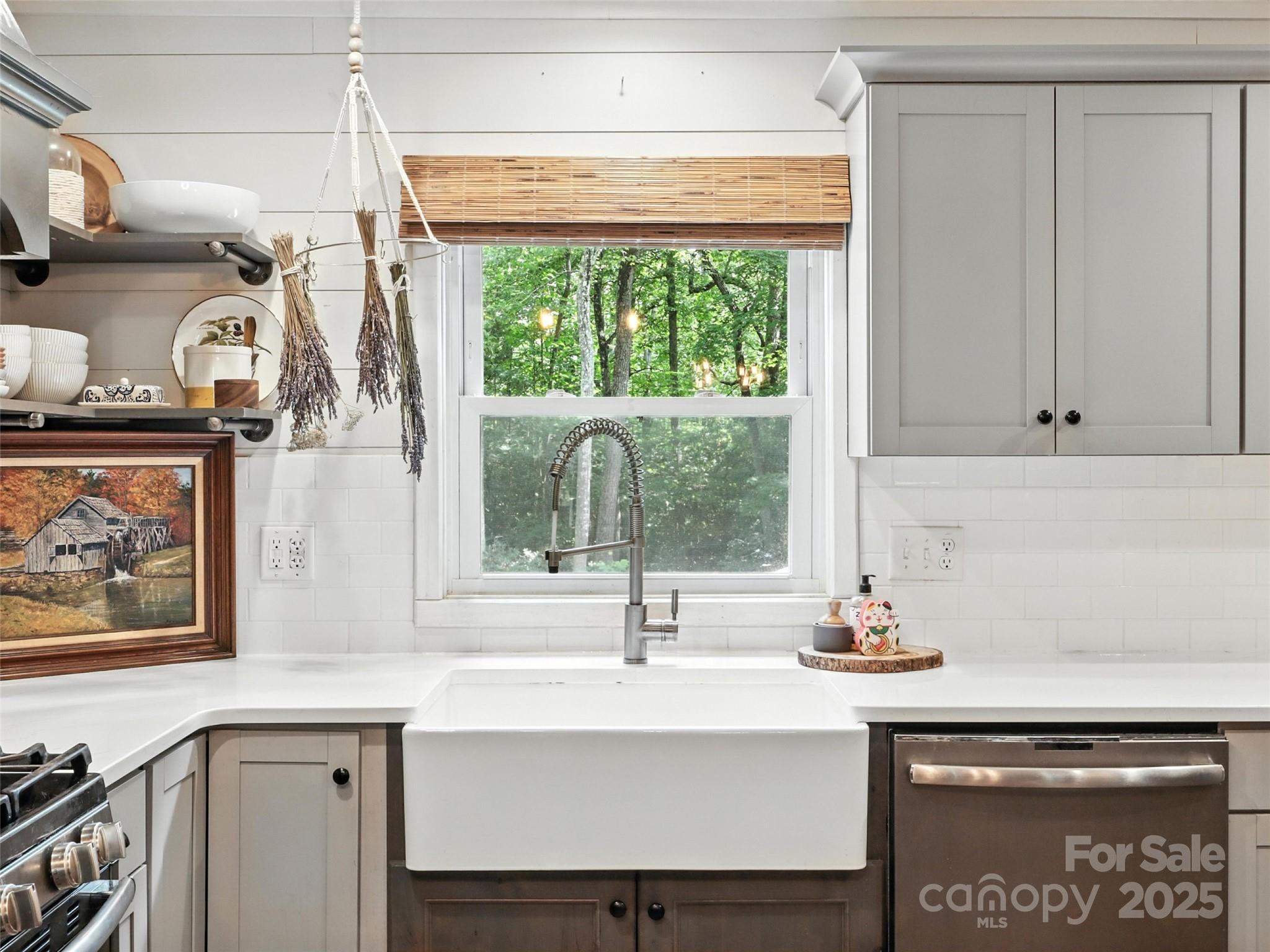 Rhododendron Park - Residential