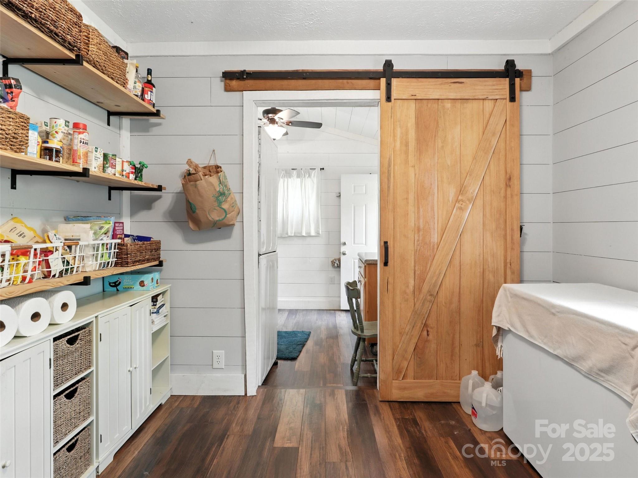 Rhododendron Park - Residential