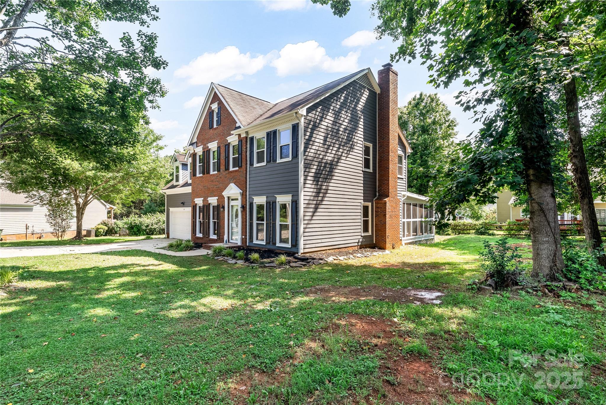 1581 Bluff Court