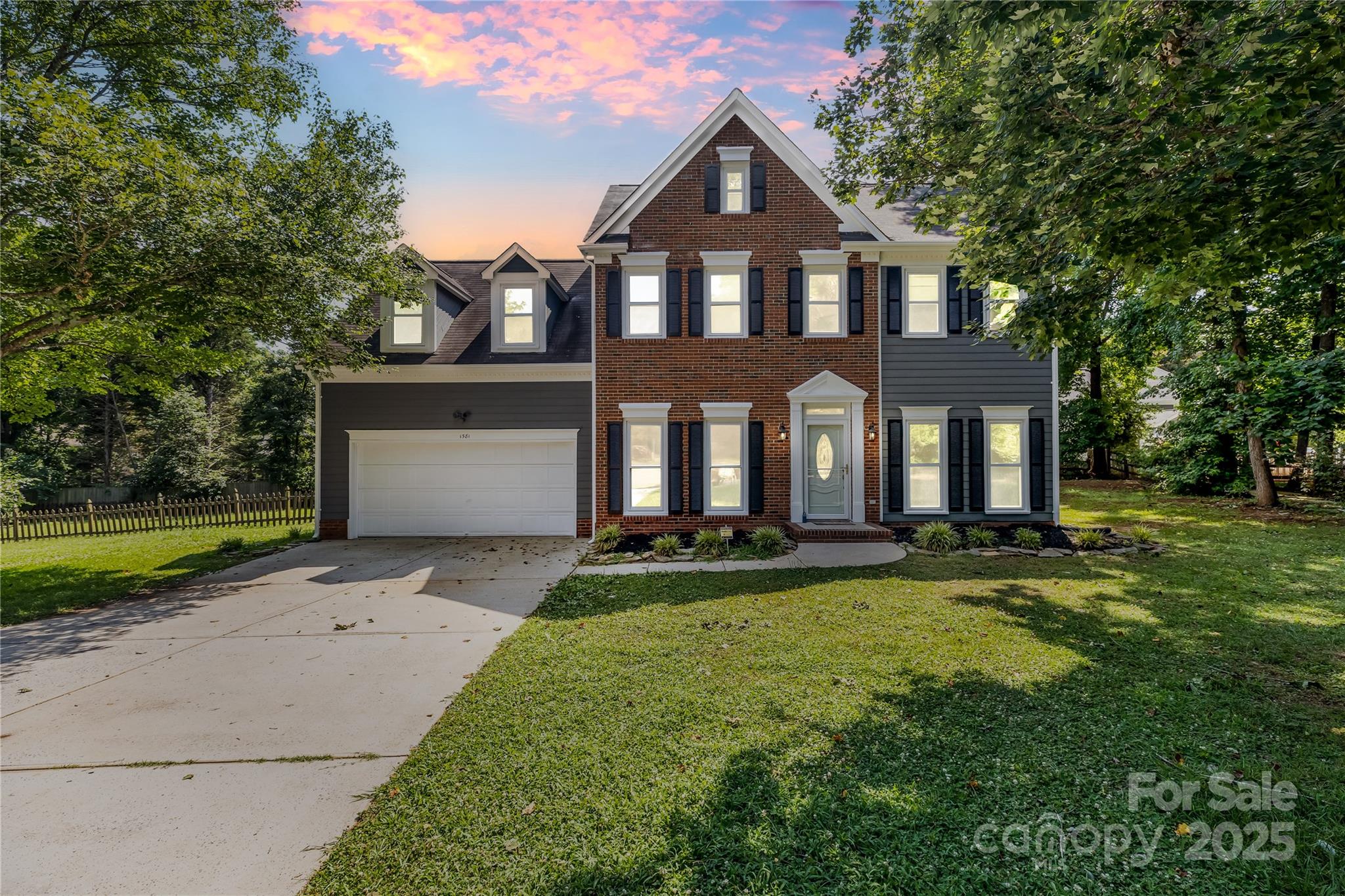 1581 Bluff Court