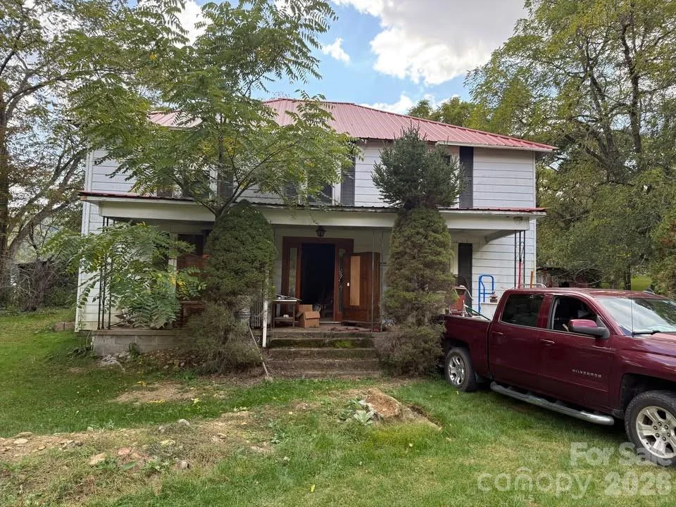 166 Old Helton School Road, Lansing, NC, 28643