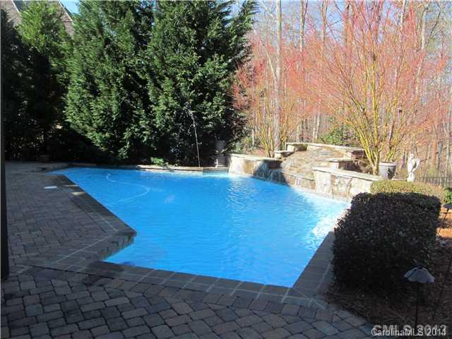 The Palisades - Residential Lease