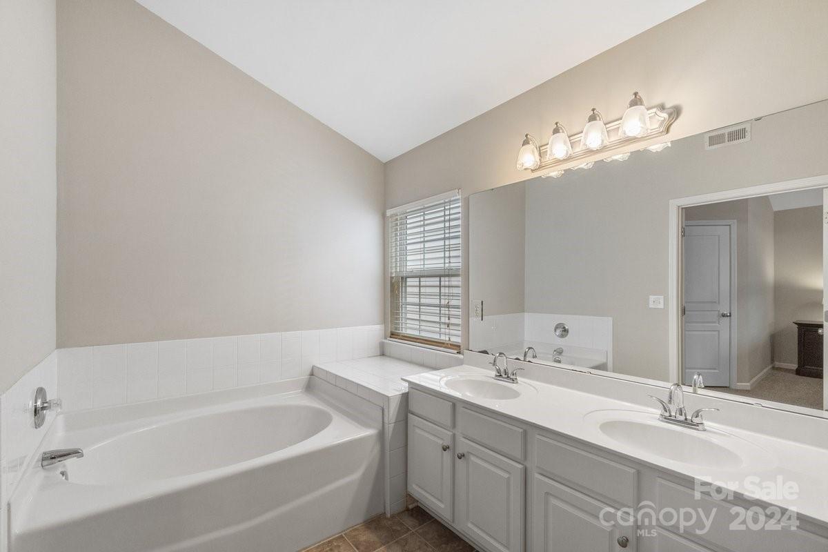 Villages of Avonlea - Residential