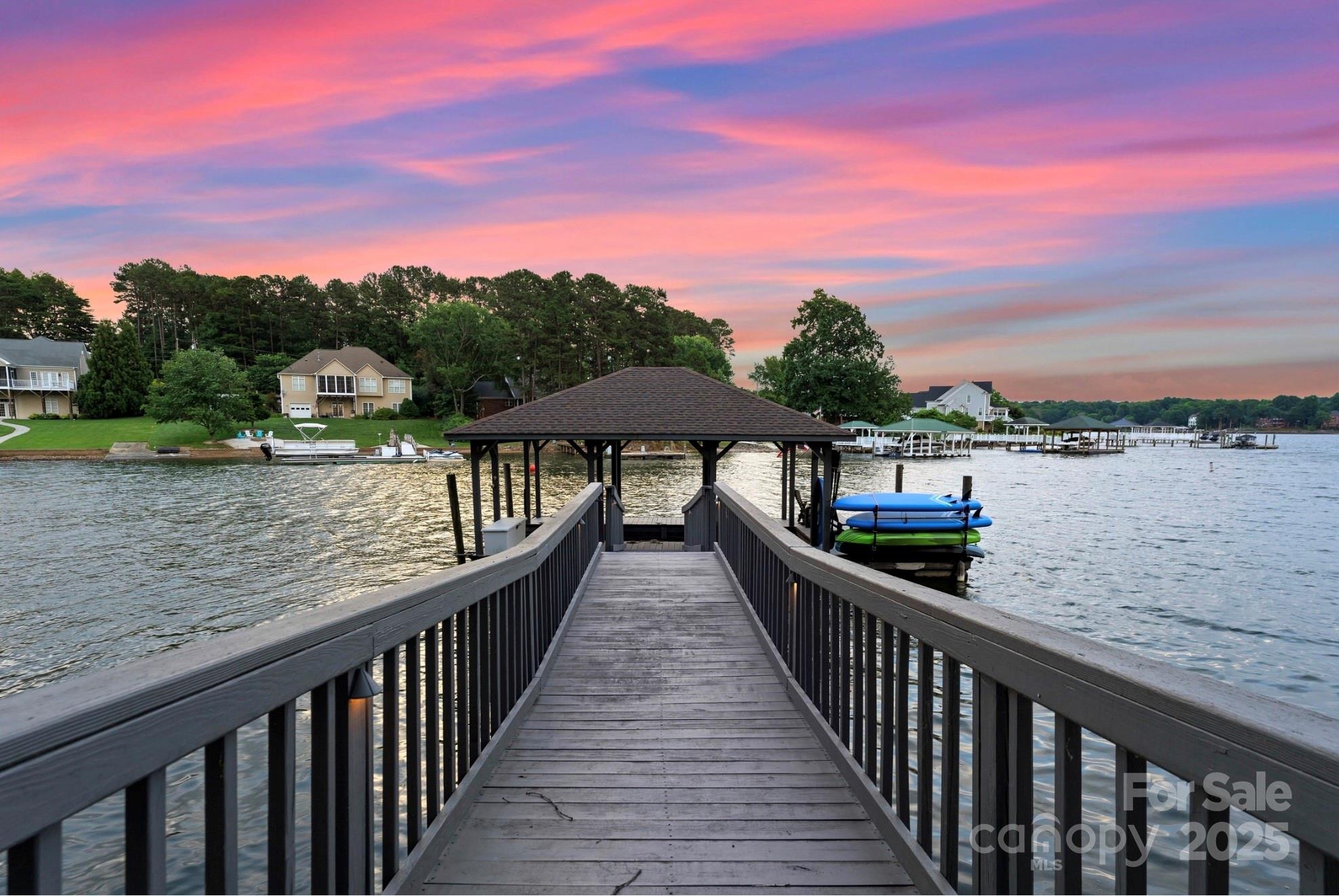 Lakepointe South - Residential