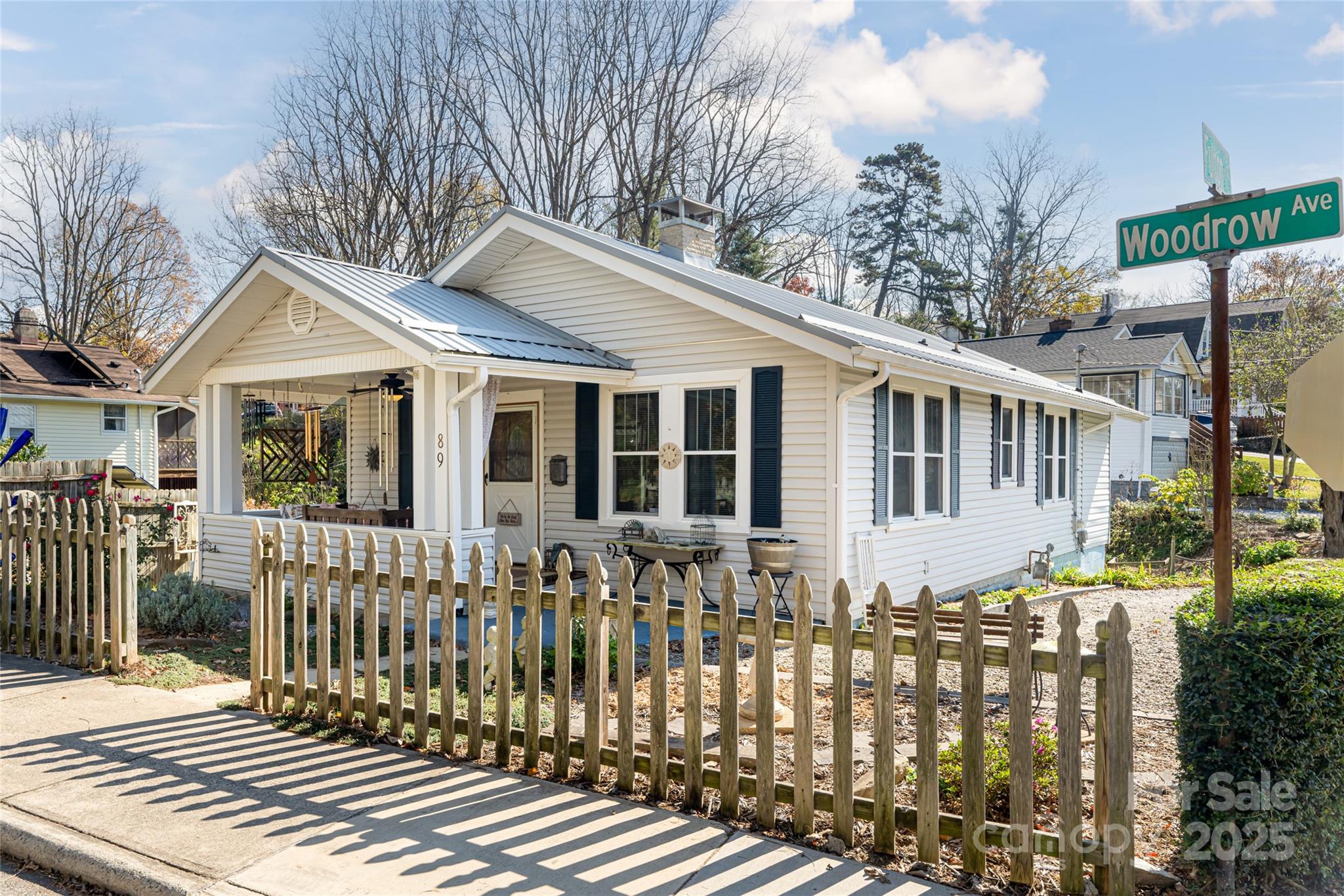 89 Woodrow Avenue
