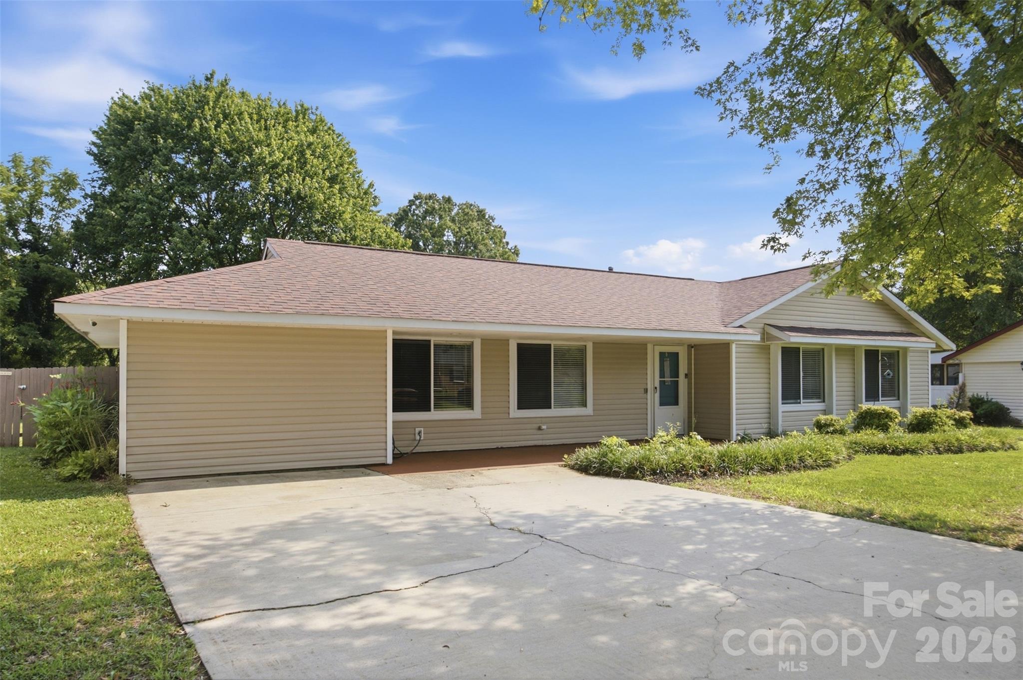 416 King John Circle