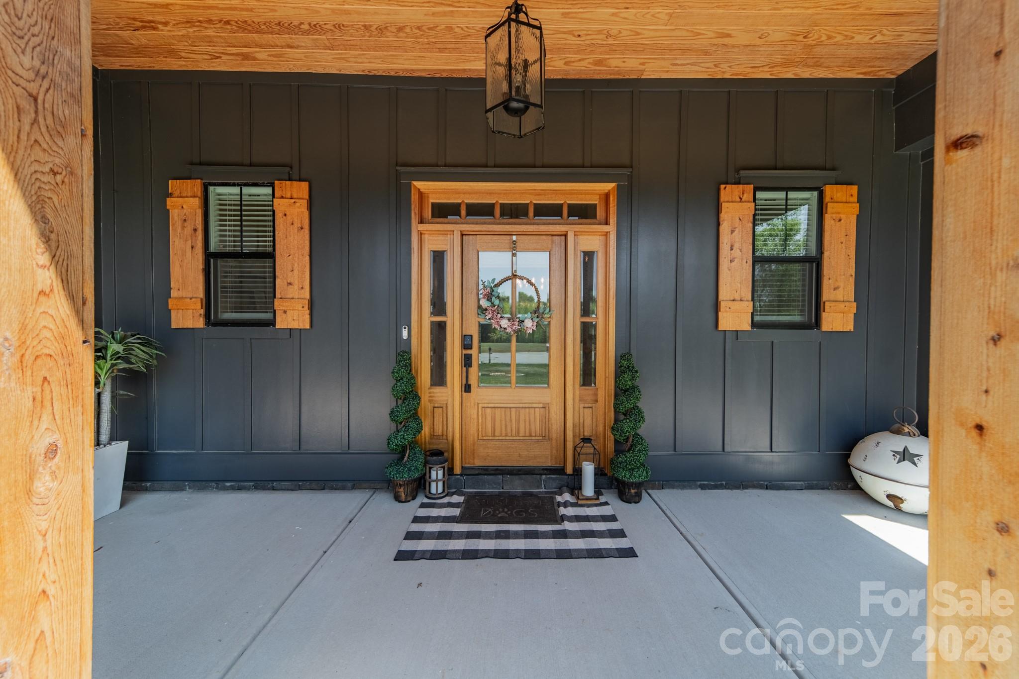 5201 Meadowland Parkway