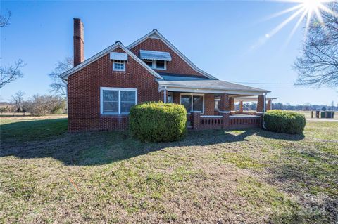 Single Family Residence in Vale NC 328 North Brook III School Road.jpg