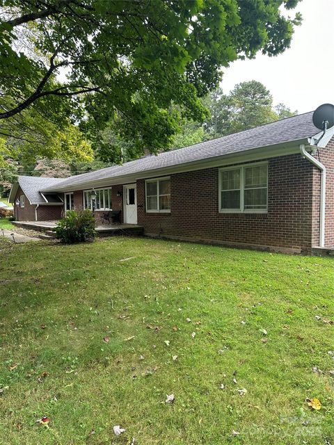 A home in Hendersonville