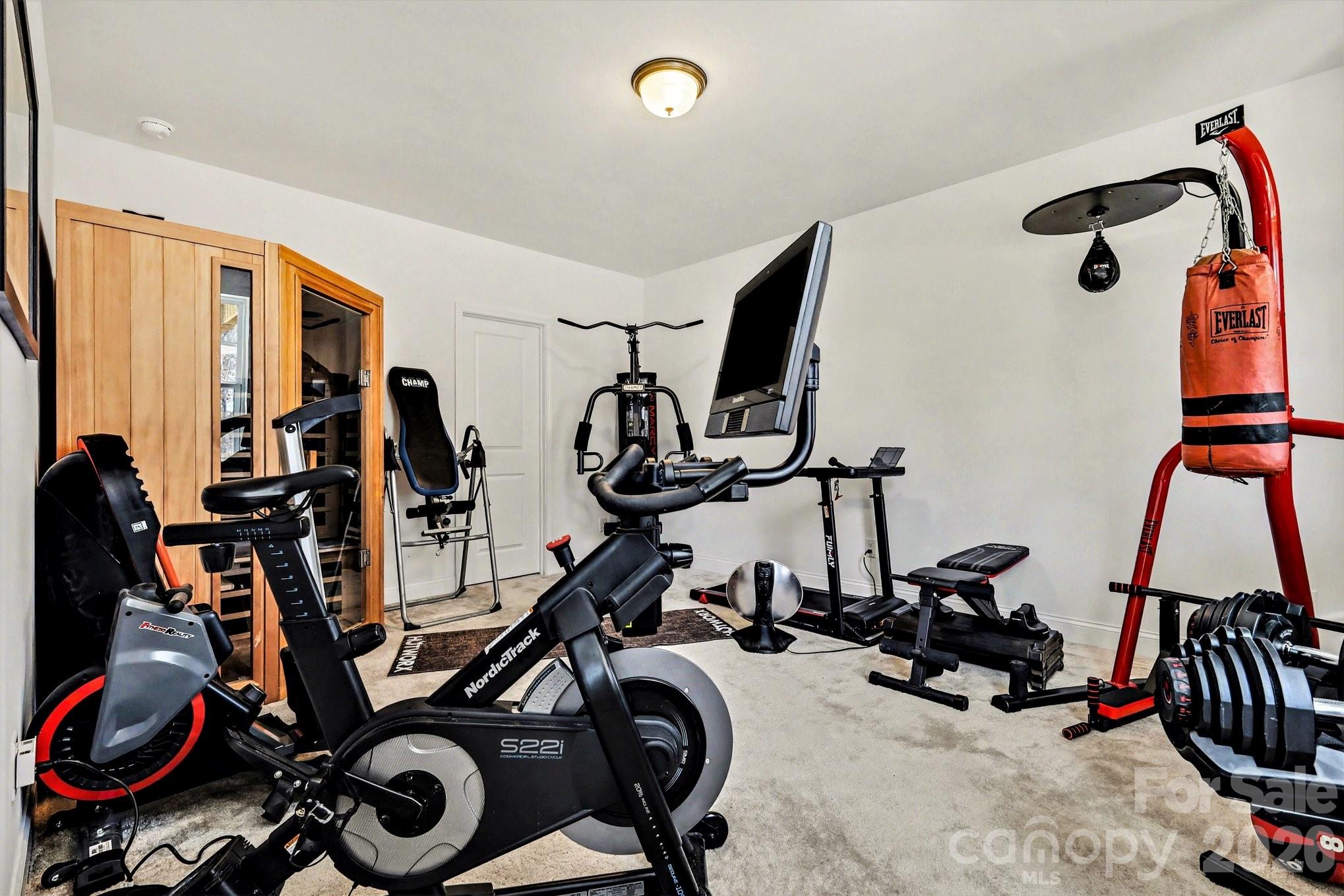 Lakeside Glen - Residential