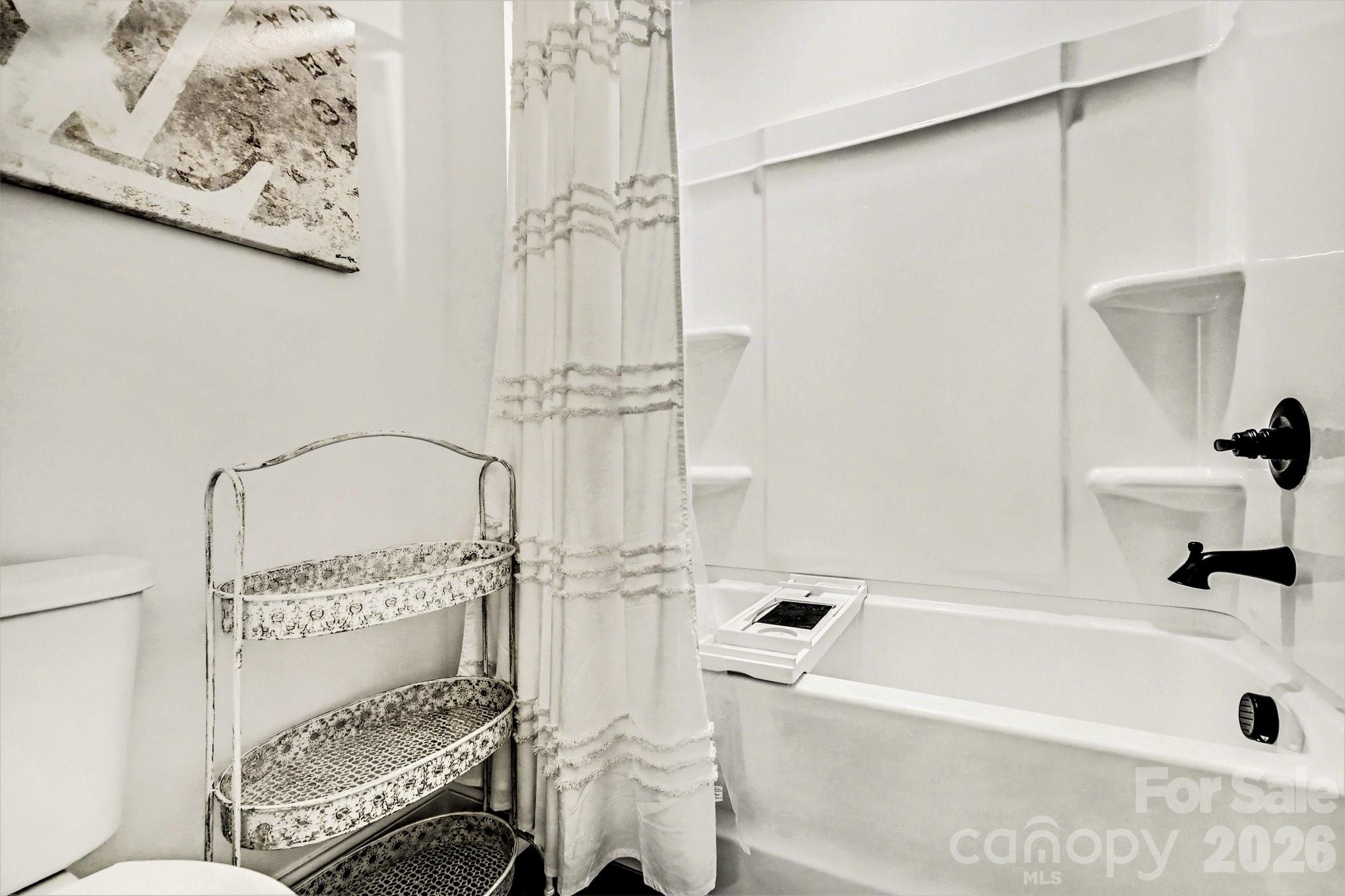 Lakeside Glen - Residential