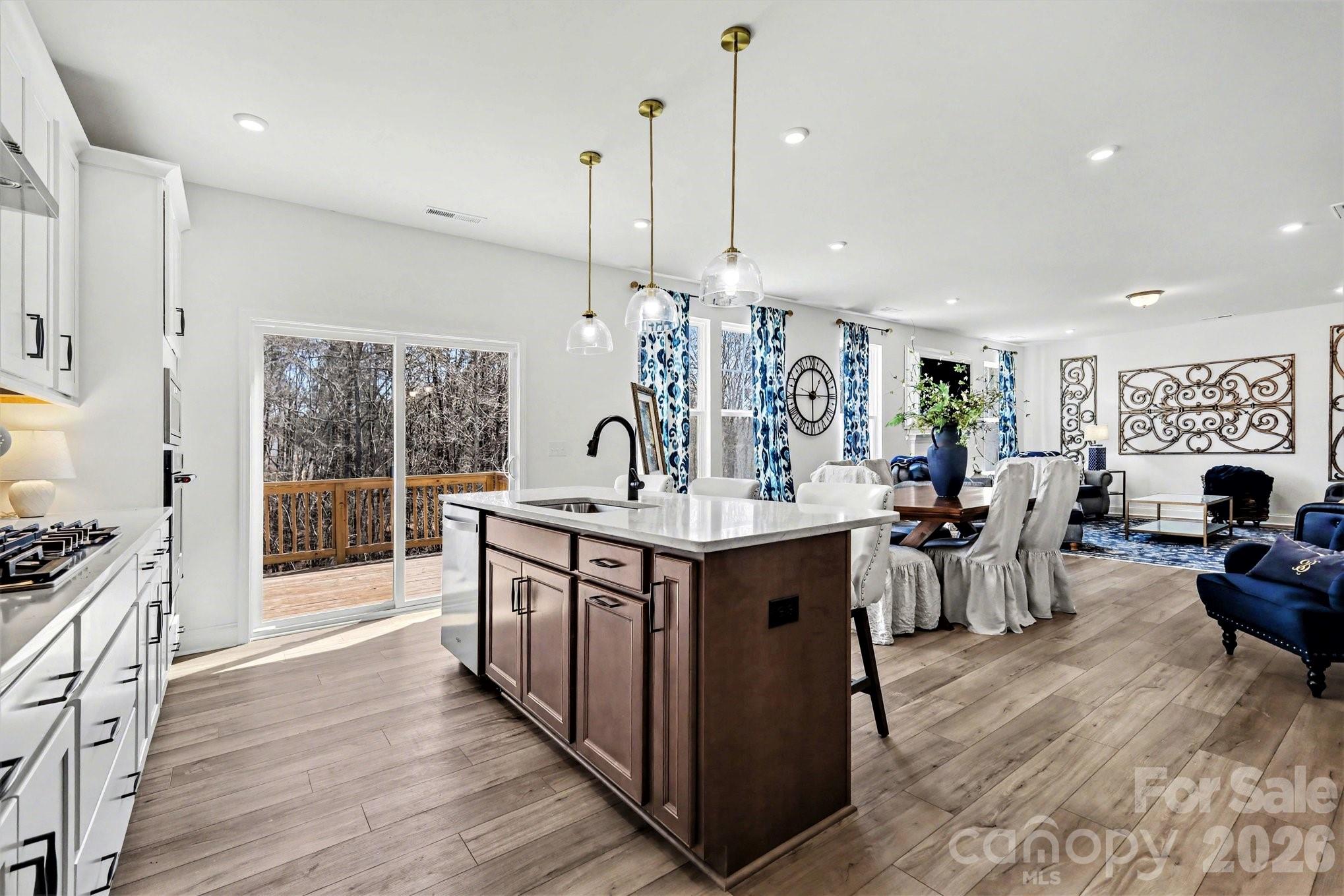 Lakeside Glen - Residential