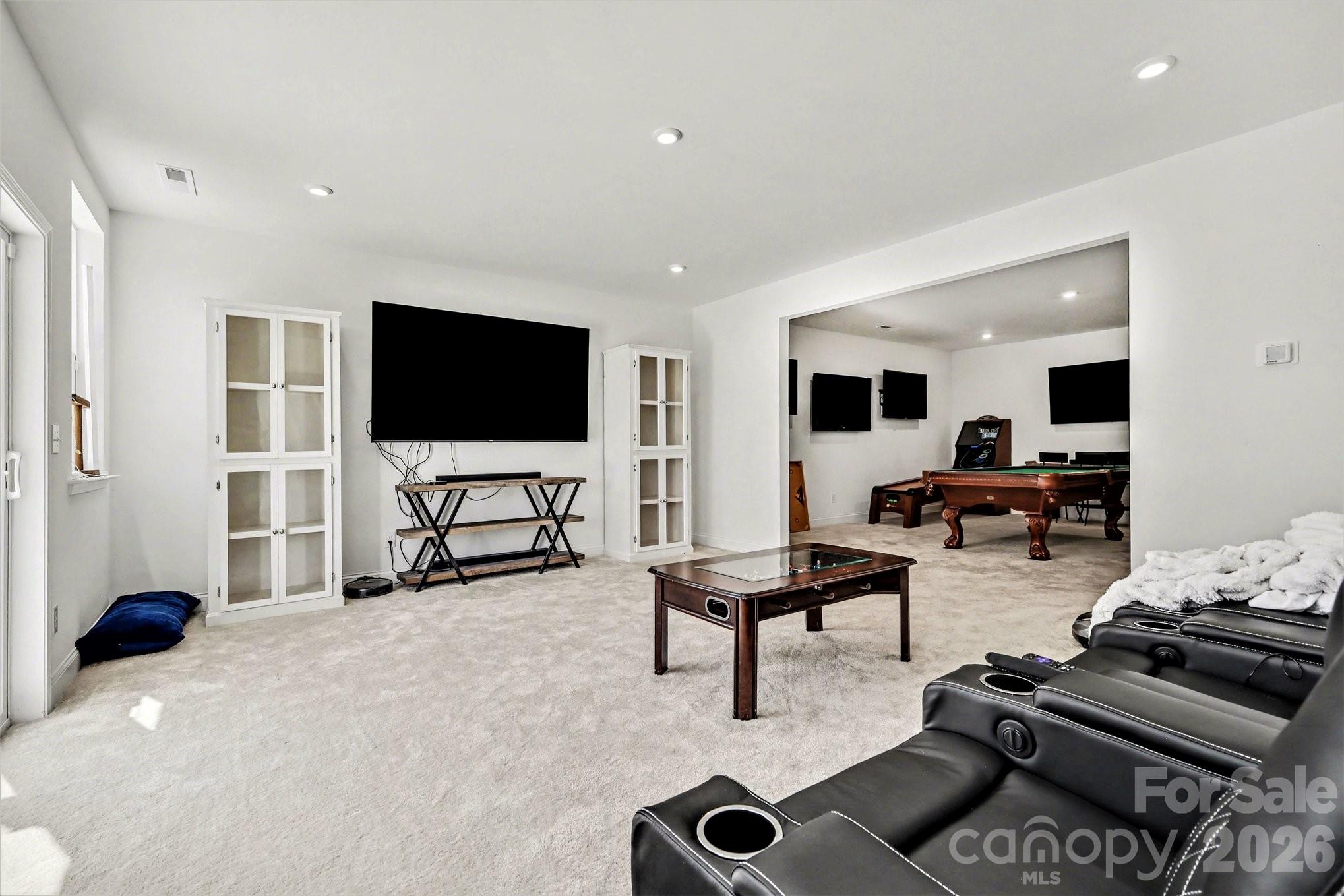 Lakeside Glen - Residential