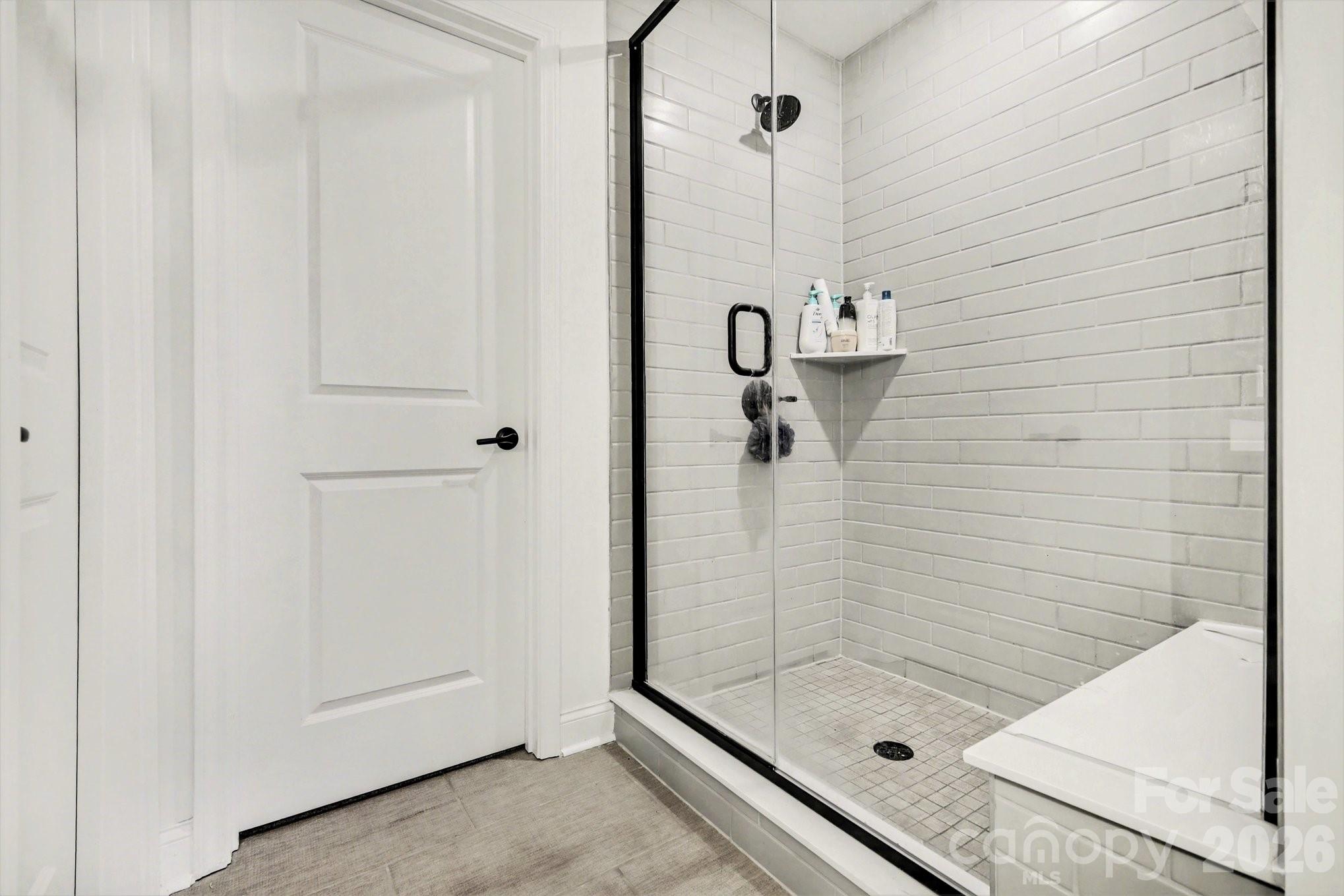 Lakeside Glen - Residential