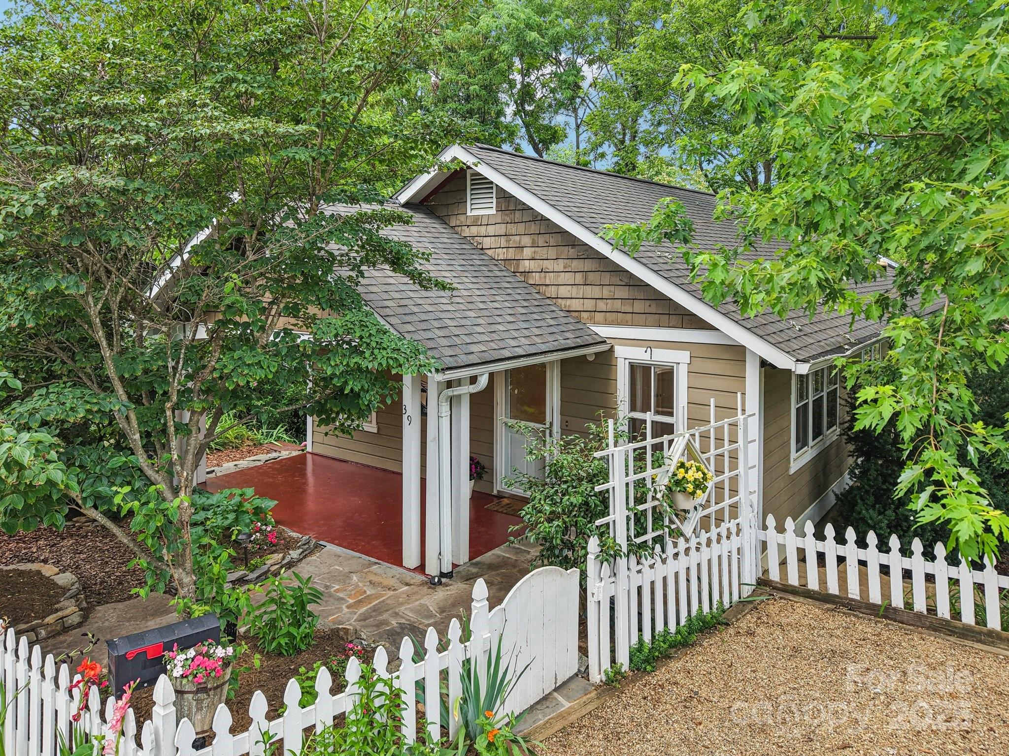39 Short Street