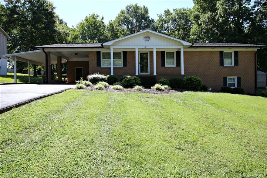 Make an appointment today! This home is ready for the perfect buyer. Enjoy this brick ranch home w/ unfinished basement, 3BR/2B, GR, w/ FP, sunroom & dining room. Seller is willing to make some small changes if required. Laundry hook up is upstairs and in basement.  Laundry can be moved up or down at no charge to buyer. Can be Gas range /gas logs in FP/ Eat in kitchen/ Great location/ Large yard! What's not to like in this awesome home!