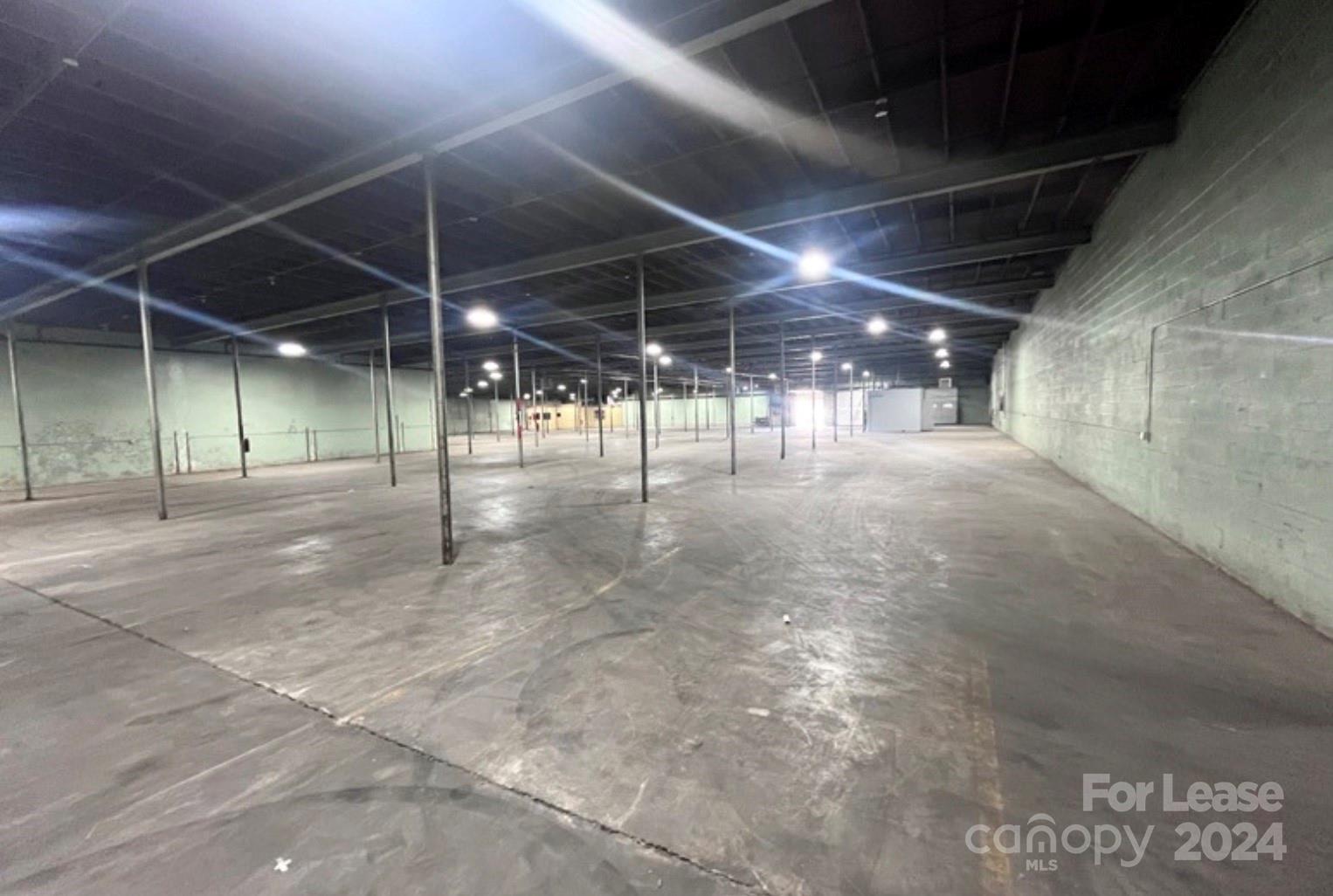 100 W Parkwood Street