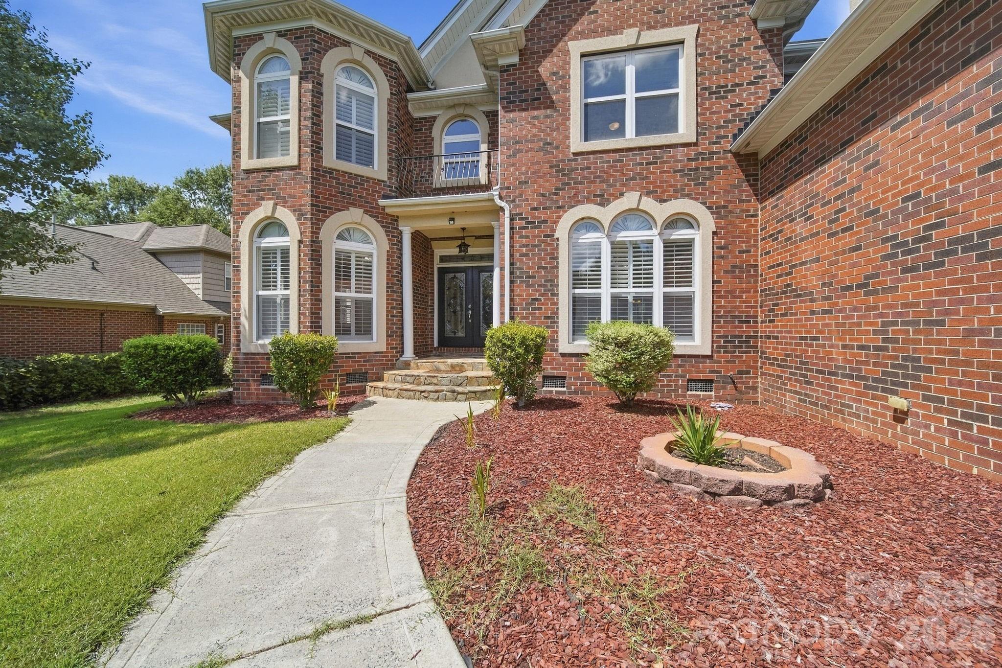 200 Thompson Court