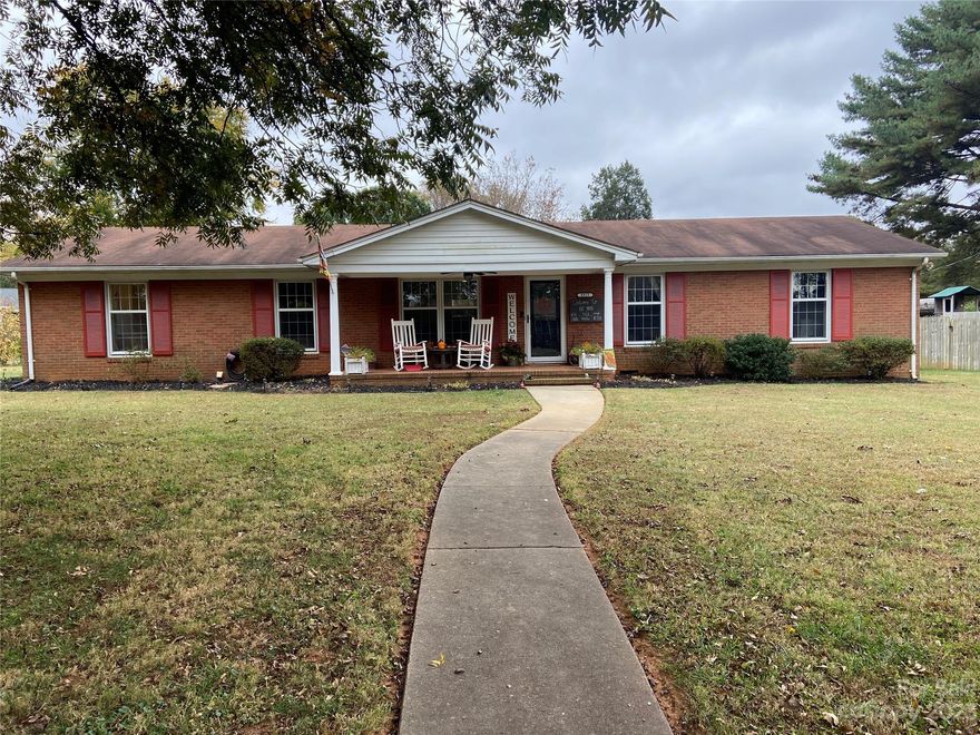 Location, Location, Location!!!! Beautiful, brick ranch home in desirable neighborhood, Westminster Park. Conveniently located to all major highways, I-85, I-77, and 485. This home offers 3 bedrooms, 2 full baths, new 1/2 bath, formal living and dining room. Cozy, great room with fireplace. New Fresh addition featuring sunroom, laundry room, and extra storage space. Original hardwood floors in all bedrooms, and hall foyer. Detached garage with workshop. Wired for 220. Lean to off detached garage. Roof-2013, HVAC 2014, Newly remodeled walk-in tiled shower. Patio with fence.  Mini split in new addition.
Adjoining lot sold separately.
Septic tank was pumped in 2022, replaced distribution box

 NEW SURVEY IN REVIEW, GARAGE/WORKSHOP WILL GO WITH THIS PROPERTY 8915 WEDGEWOOD DR.  ** NEW SURVEY HAS BEEN APPROVED AS OF 2-05-2024. NEW SURVEY RECORDED 2-06-2024.  NO SEPTIC PERMIT RECORD LOCATED AT MECKLENBERG COUNTY .  INCORRECT SQ FT IN TAX, WILL BE CORRECTED**