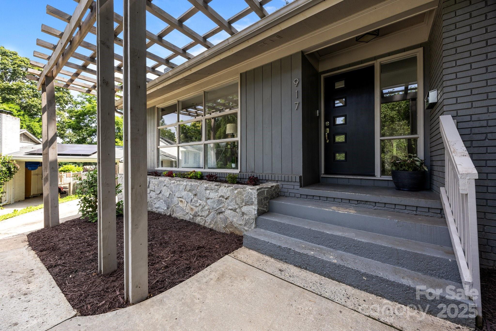 917 Dent Court