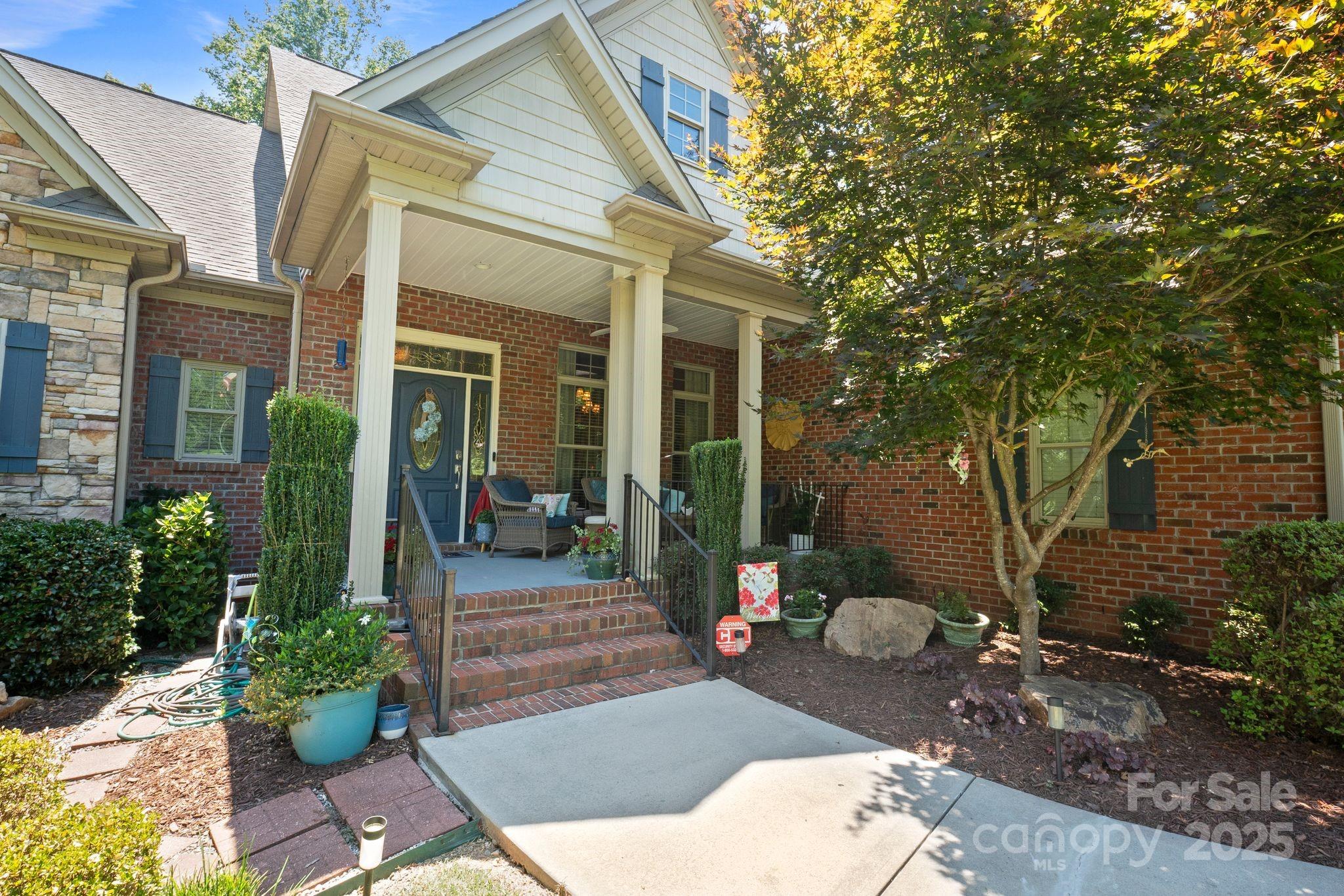 3544 Maple Brook Drive