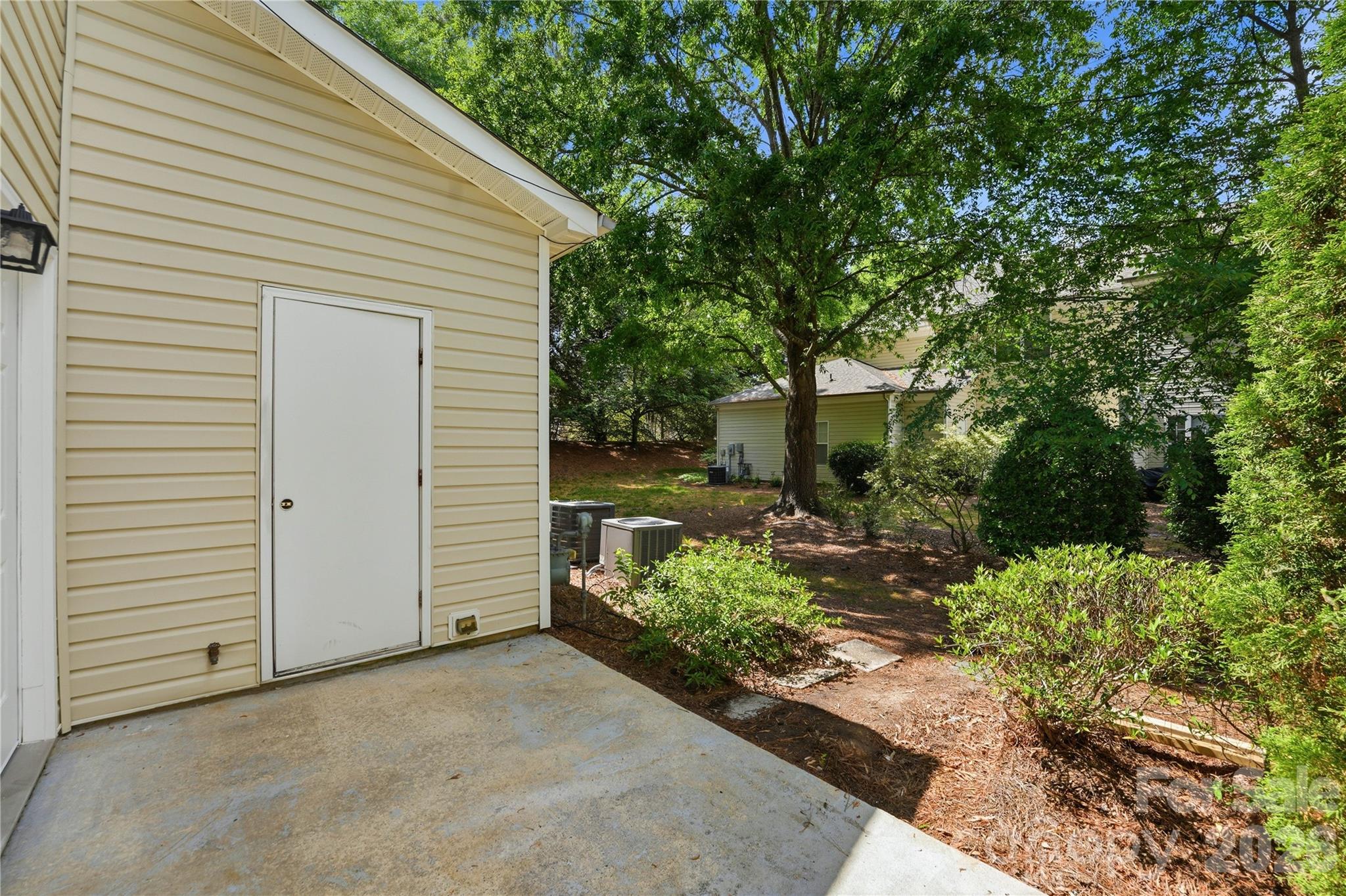 Savannah Townhomes - Residential