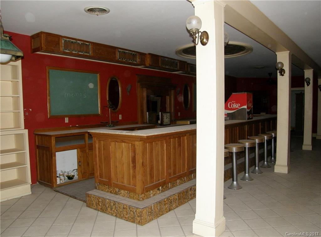 None - Commercial Lease