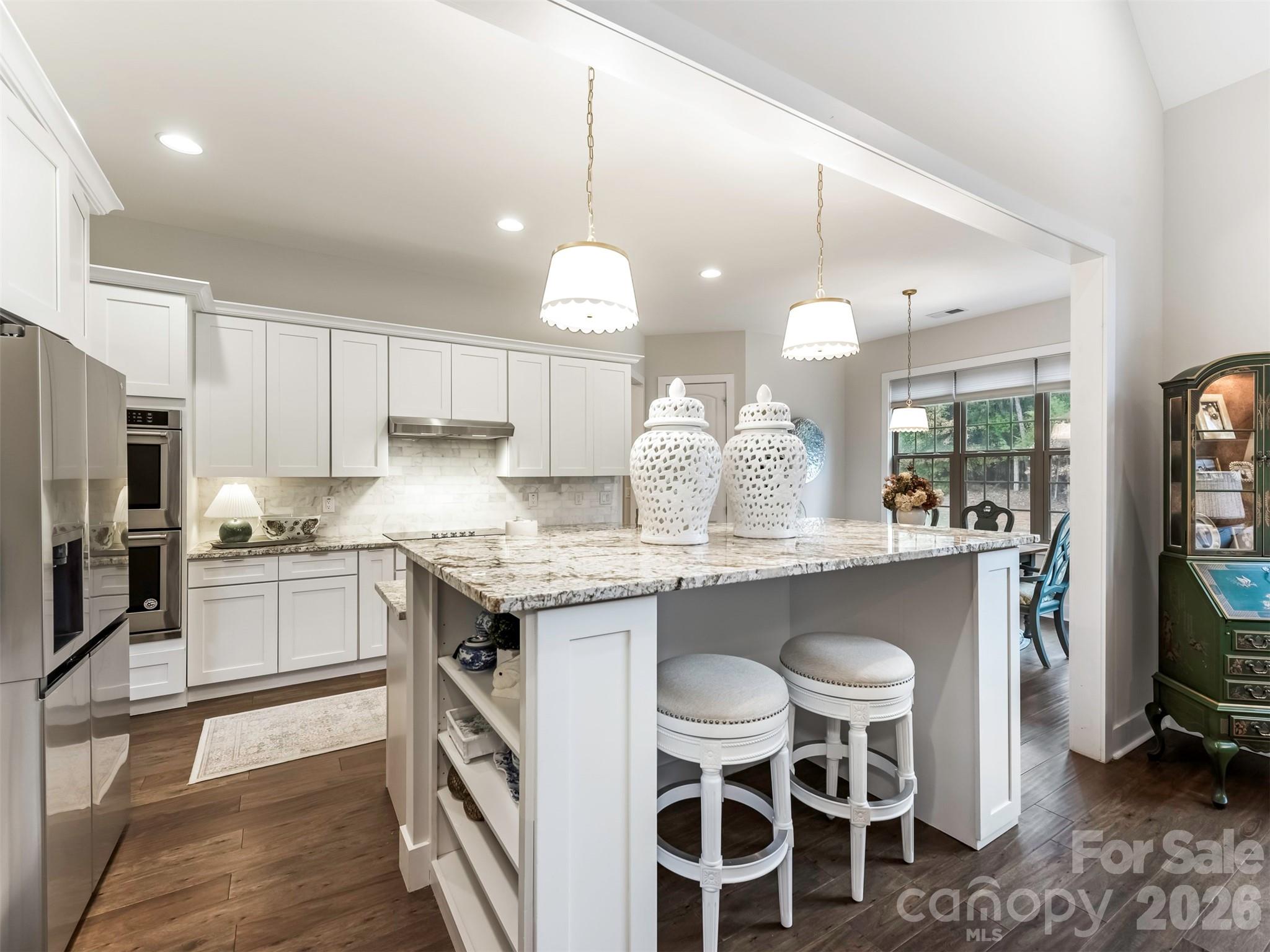 Lakepoint - Residential