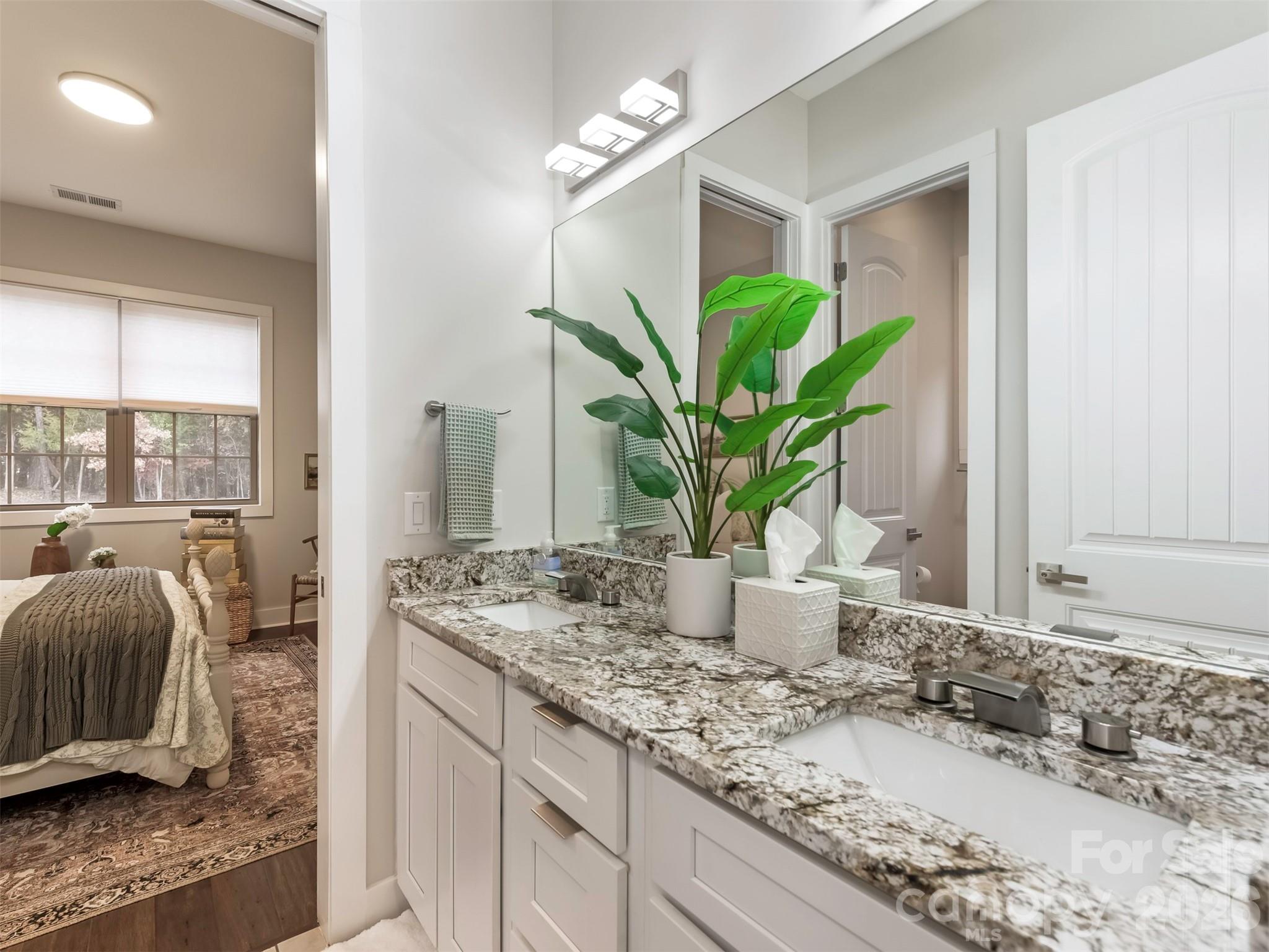 Lakepoint - Residential