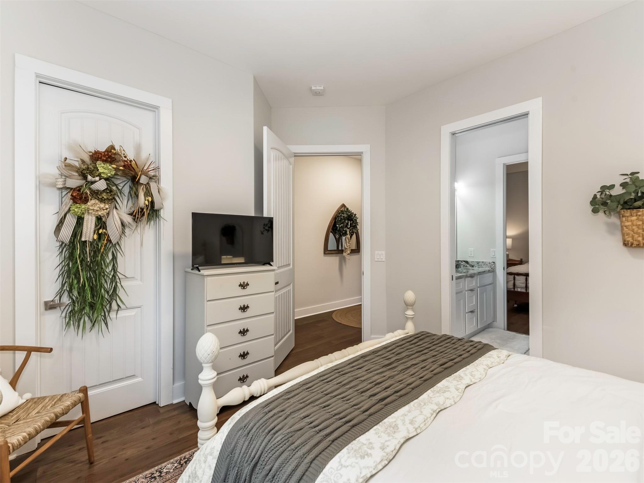 Lakepoint - Residential