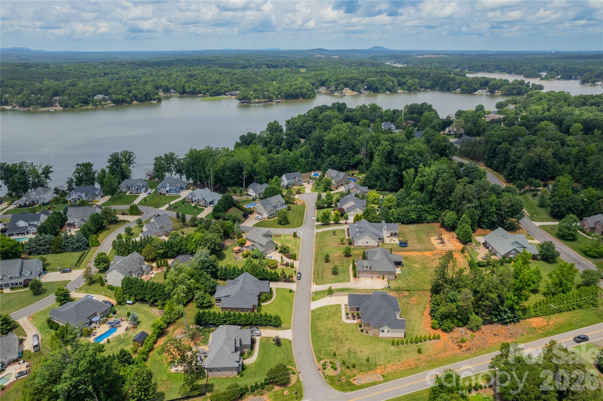 Lakepoint - Residential