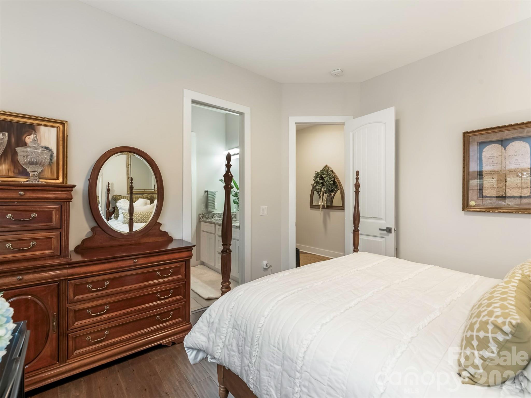 Lakepoint - Residential