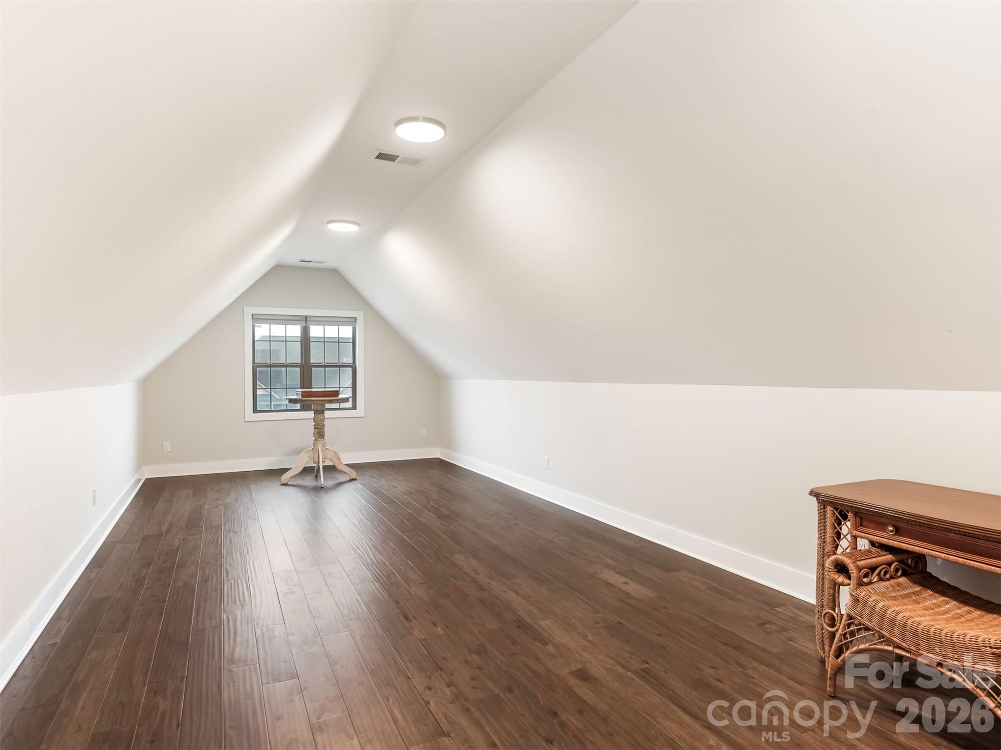 Lakepoint - Residential