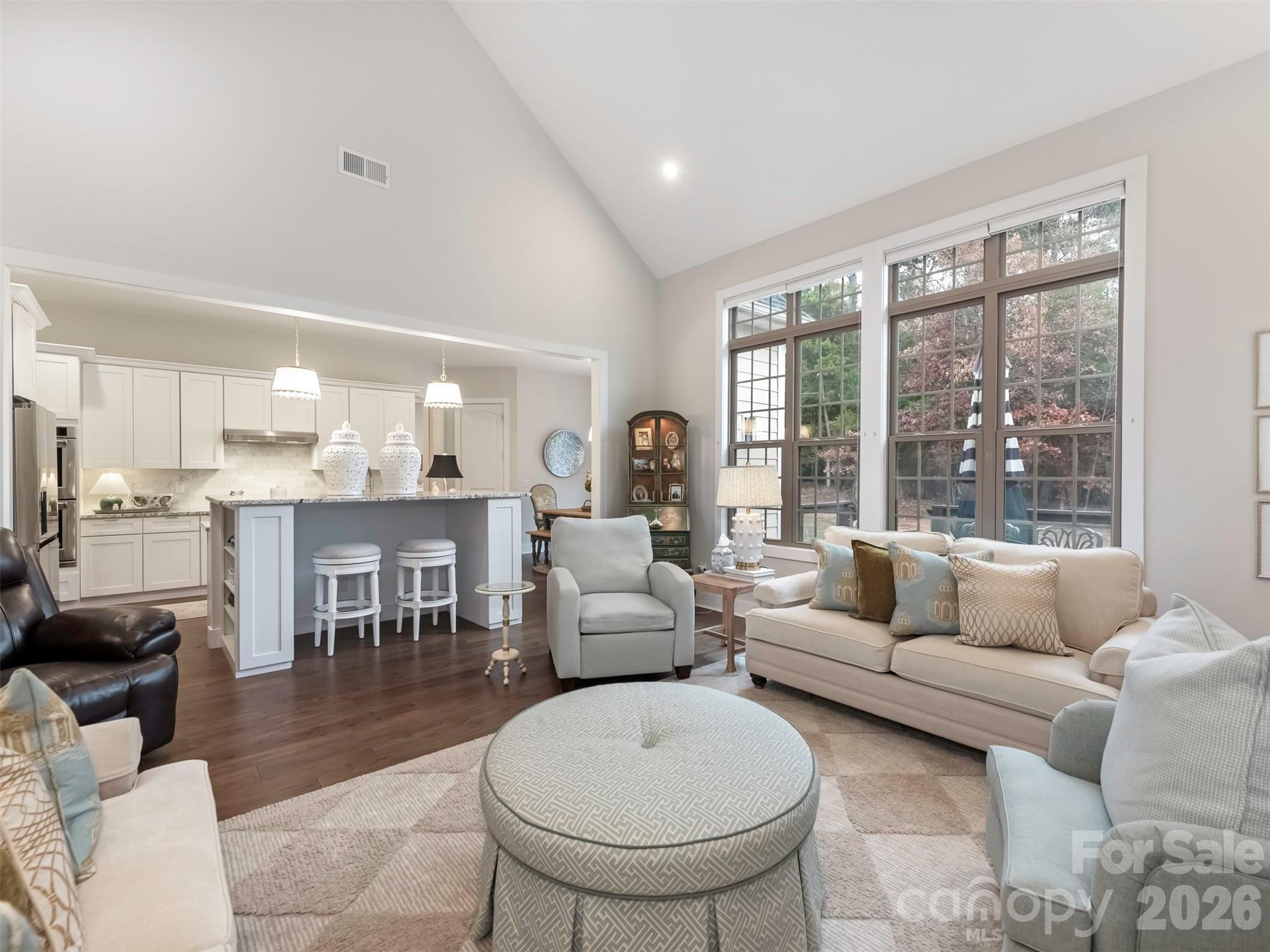 Lakepoint - Residential