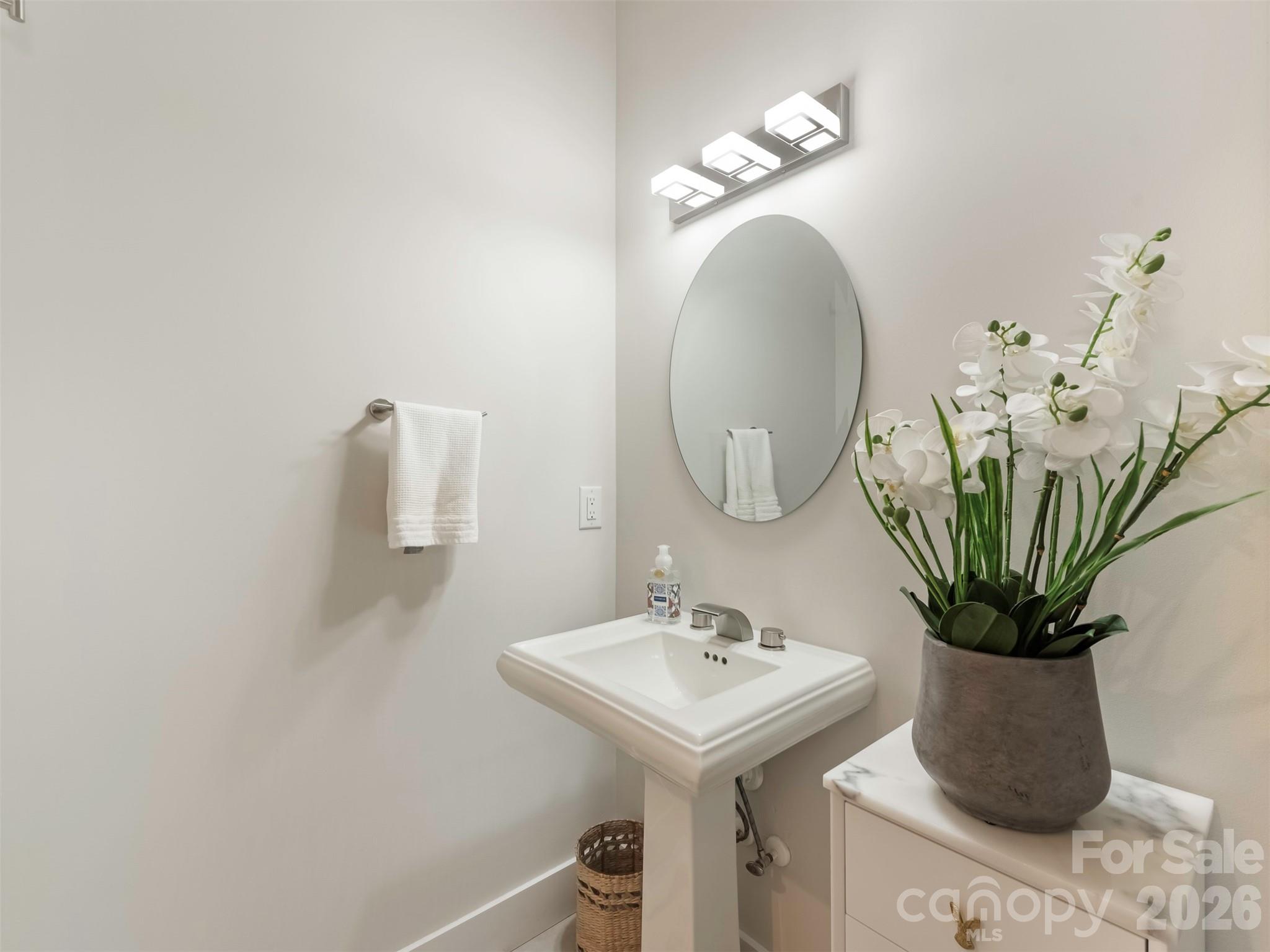 Lakepoint - Residential