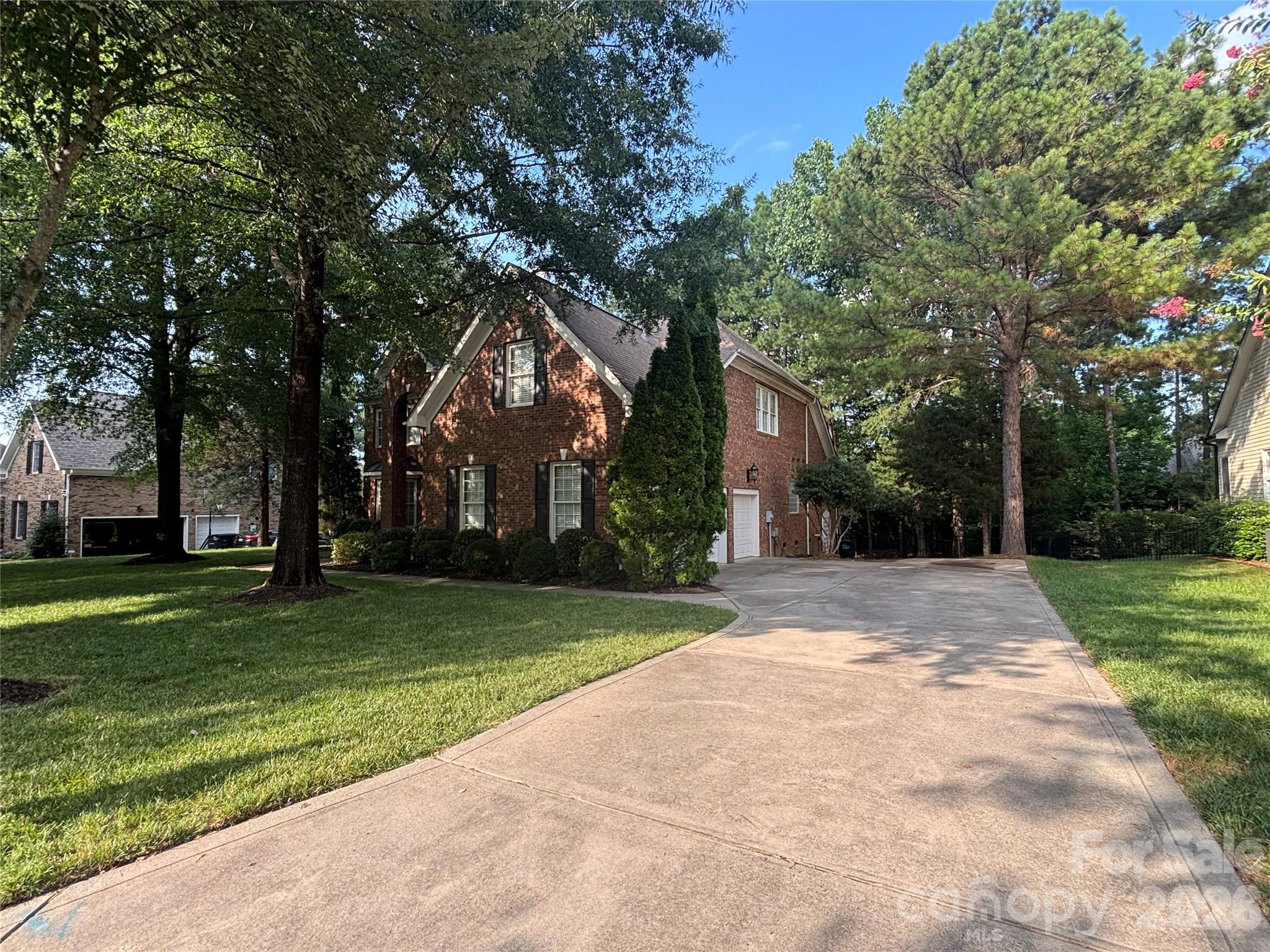 710 Fairway Point Drive