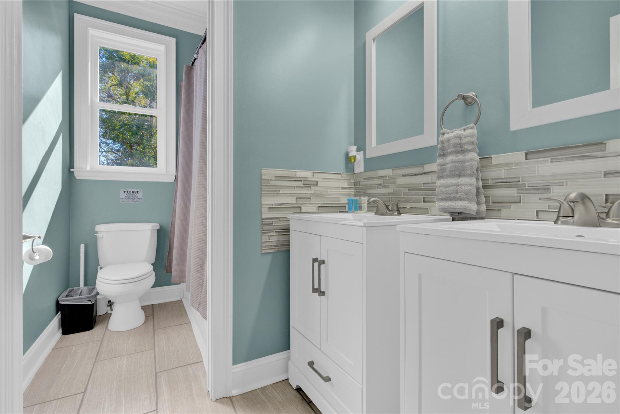 English Hills - Residential