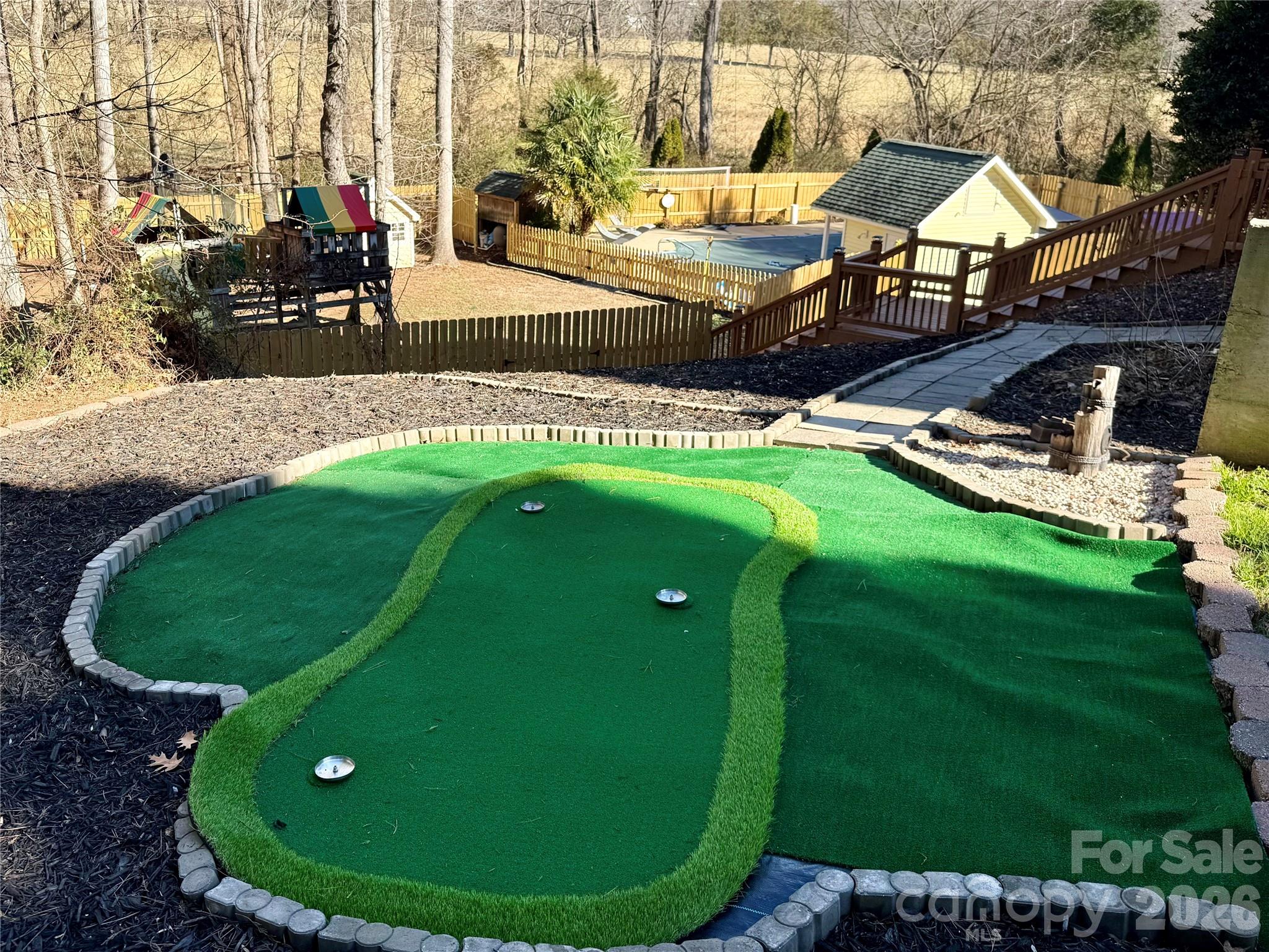 English Hills - Residential