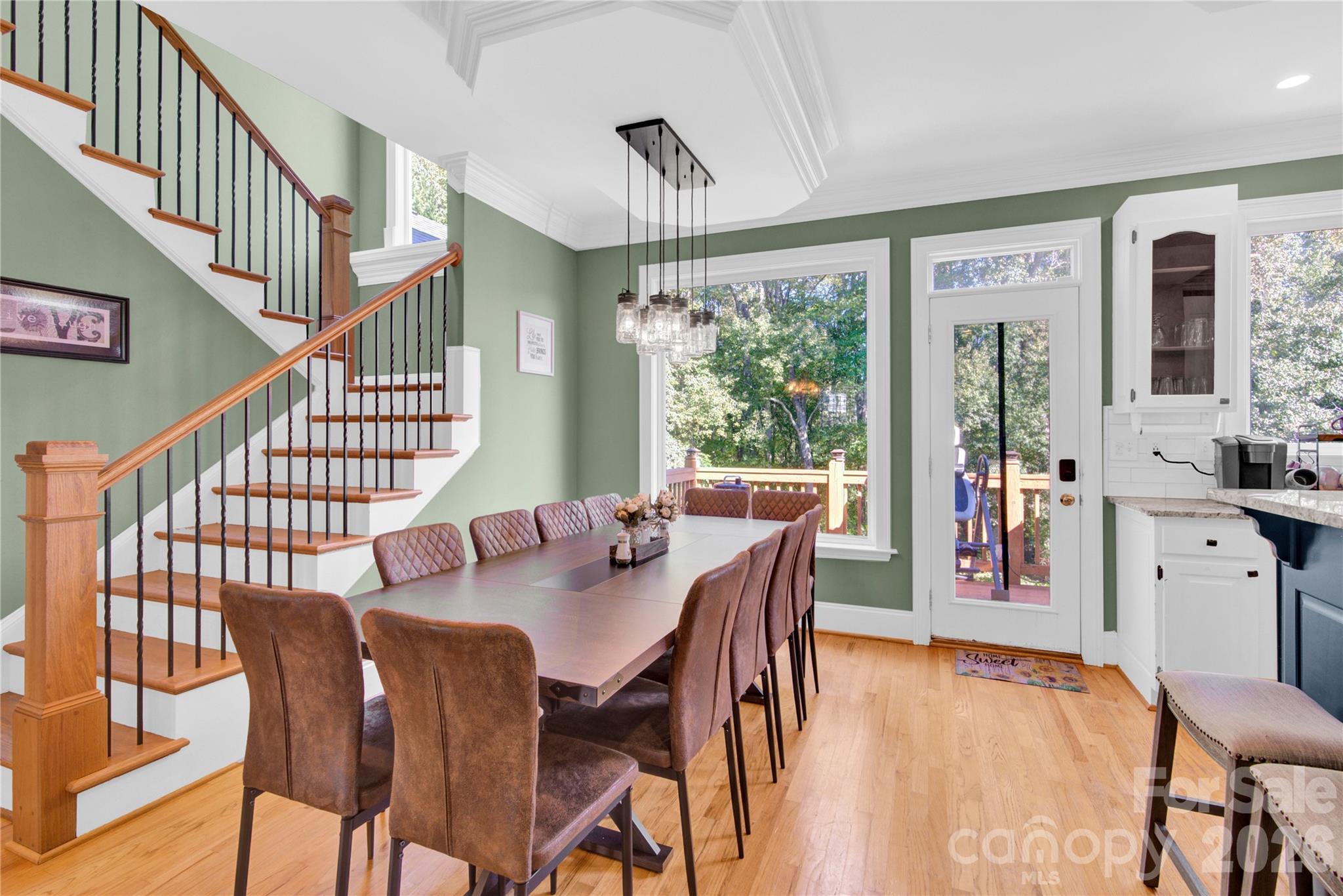 English Hills - Residential