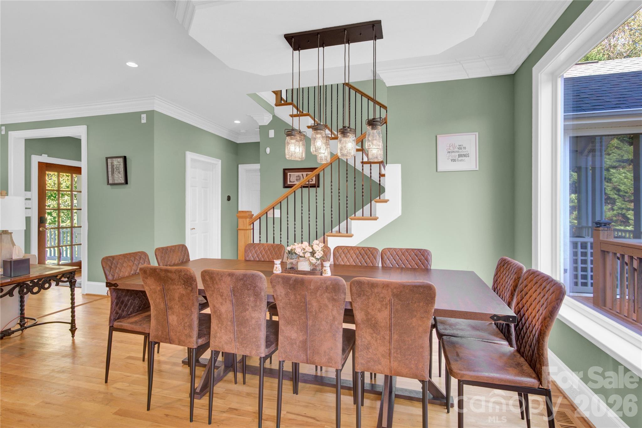 English Hills - Residential