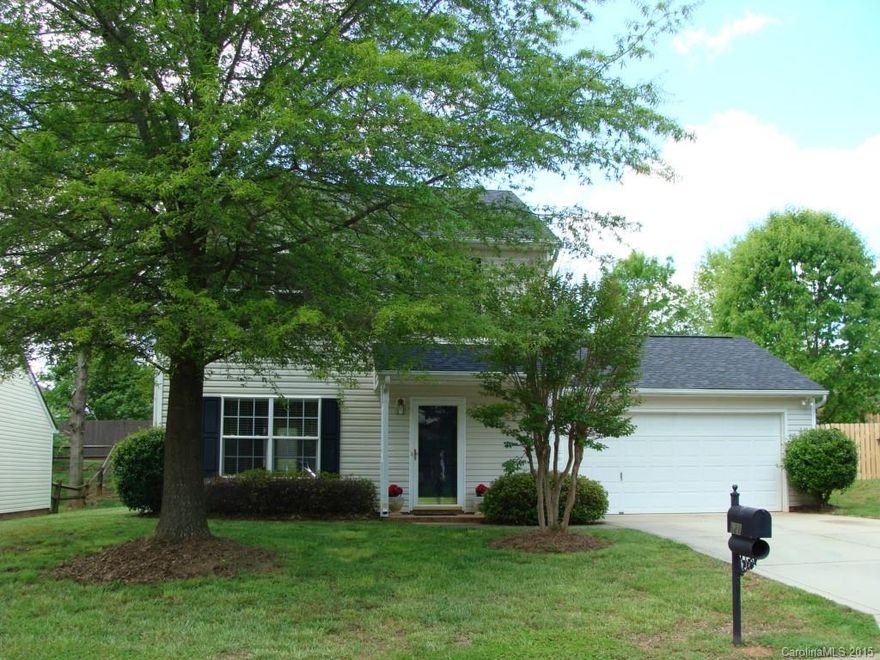Great Lake Wylie location in established neighborhood. This home is move-in ready. Fresh Neutral paint Throughout. 12 inch ceramic tile laid on the diagonal in Kitchen and all bathrooms. New roof in 2011 with 30 yr shingles installed. Level lot with 2 car garage that is fully sheet rocked and has built-in storage (Man Cave!). Family Room with corner gas log fireplace. Master bedroom has walk-in closet. Award winning Clover school district and low SC taxes.  Oh and there is a Lake close by!