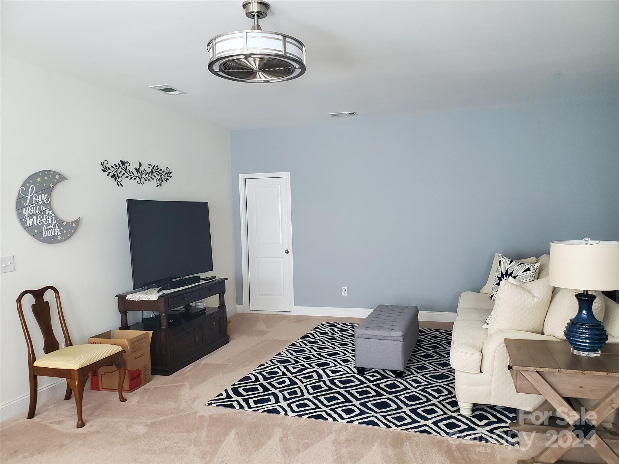 Cobblestone Manor - Residential