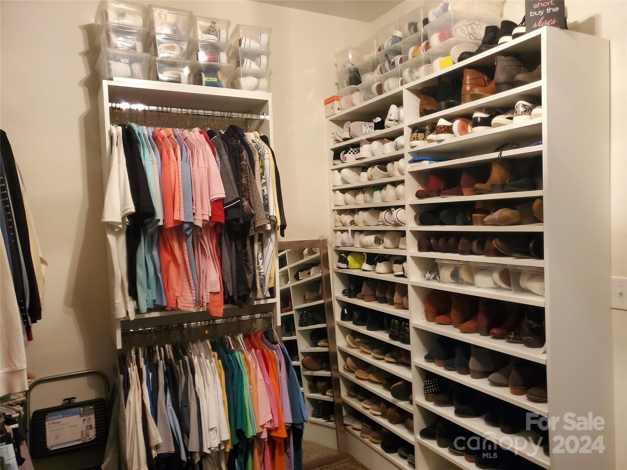 Cobblestone Manor - Residential