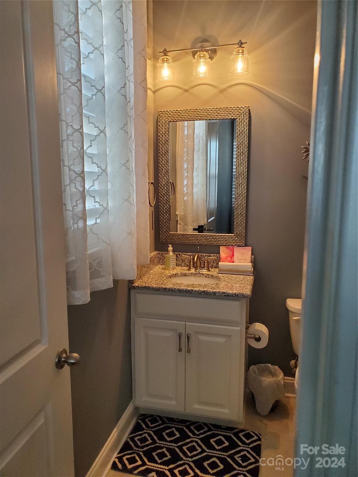 Cobblestone Manor - Residential