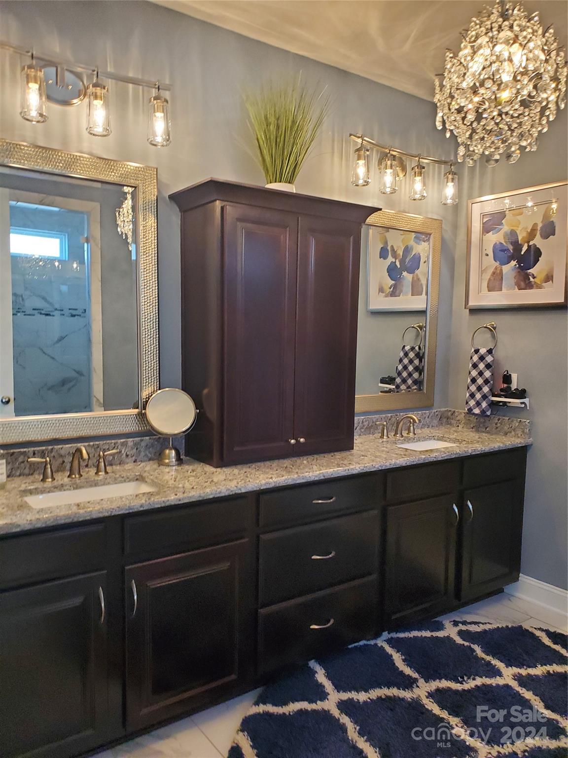 Cobblestone Manor - Residential