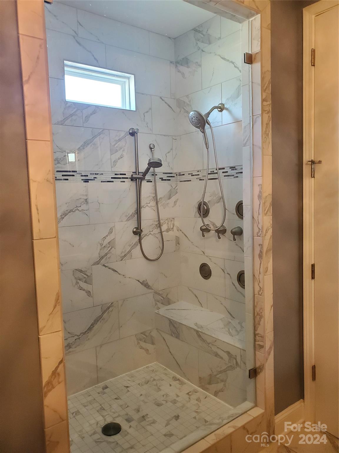 Cobblestone Manor - Residential